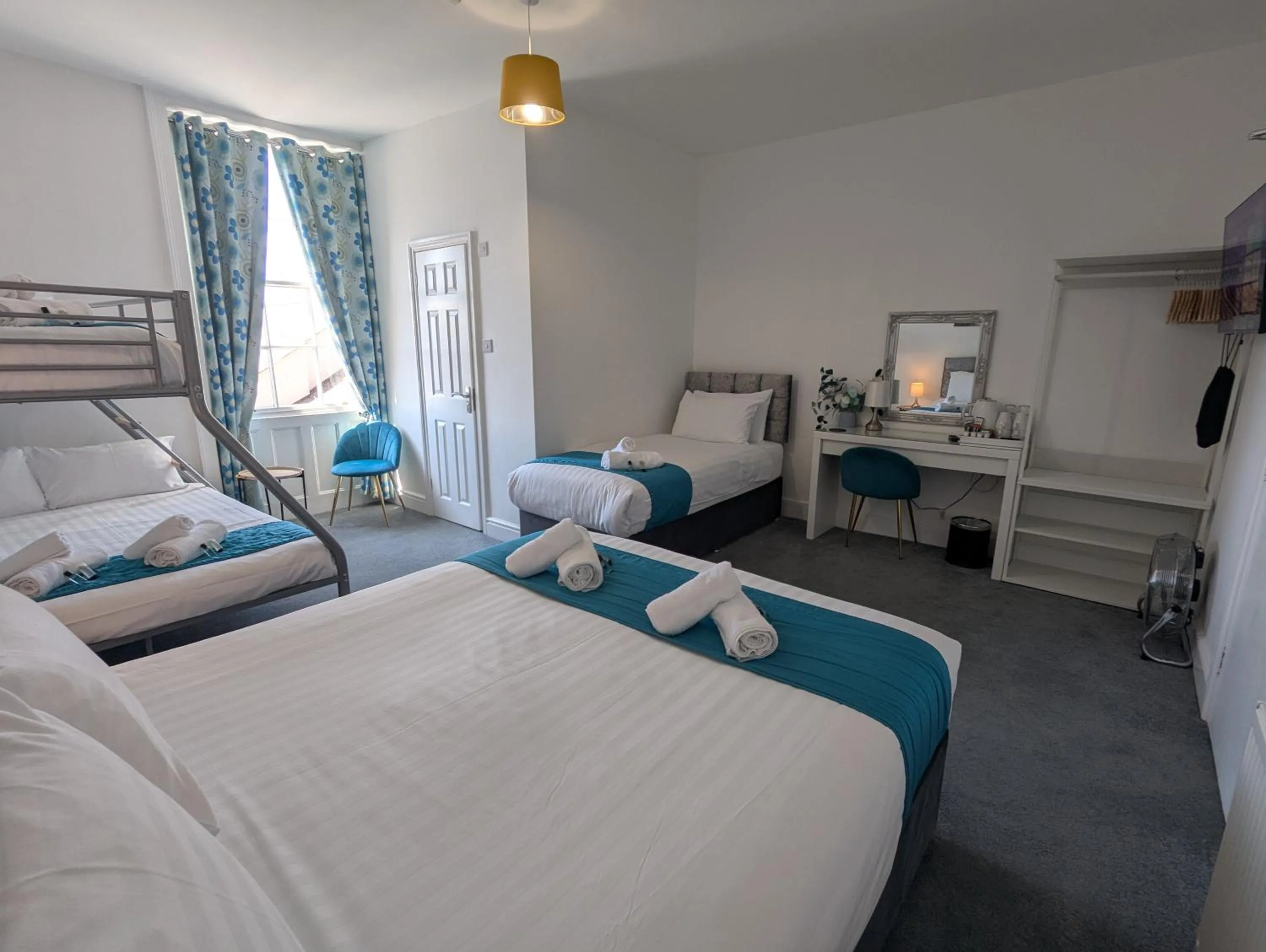 Bedroom, Bed in Acqua Beach Weymouth