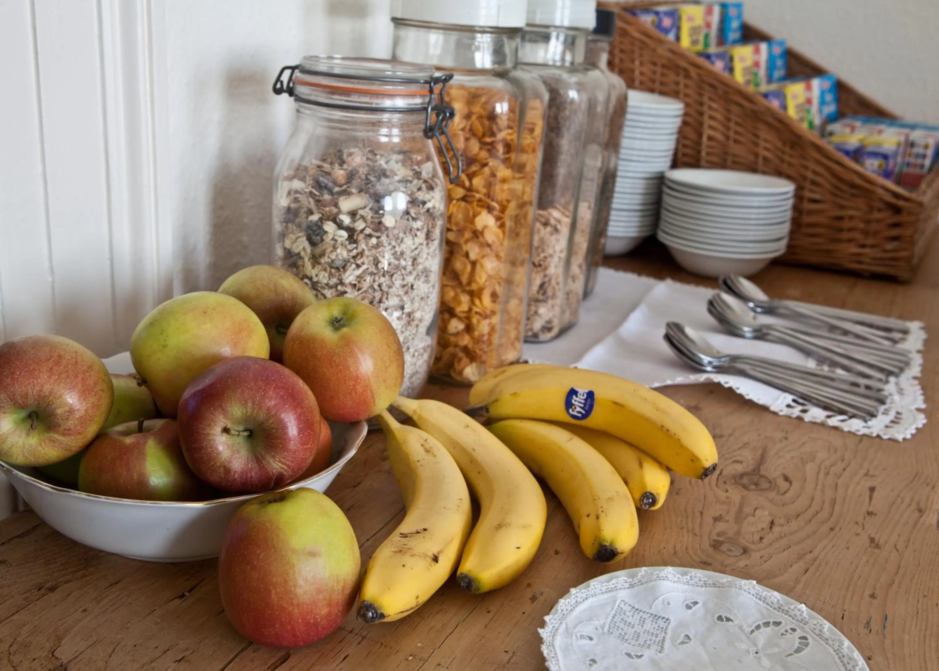 Food in Acqua Beach Weymouth