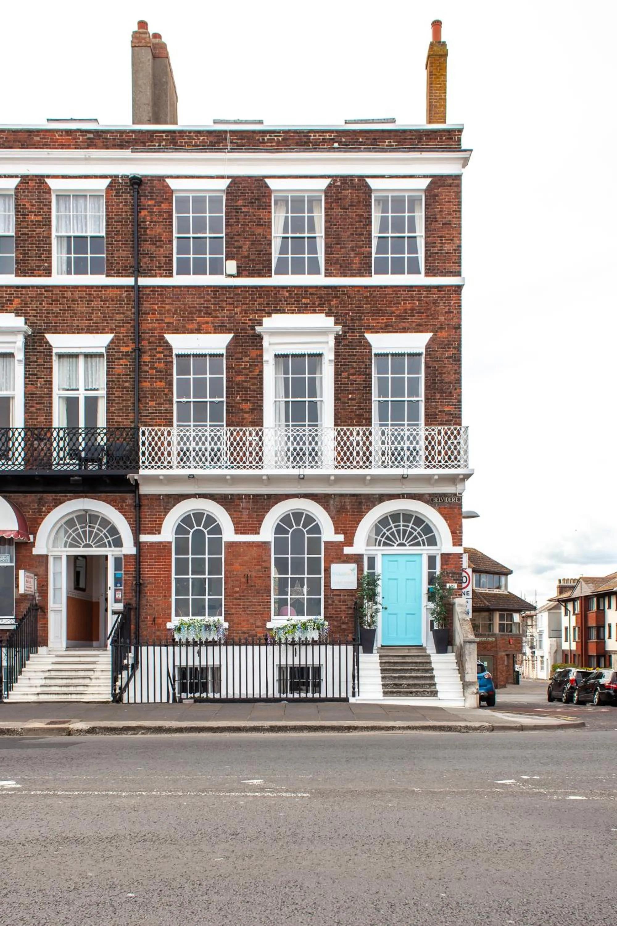 Property building in Acqua Beach Weymouth