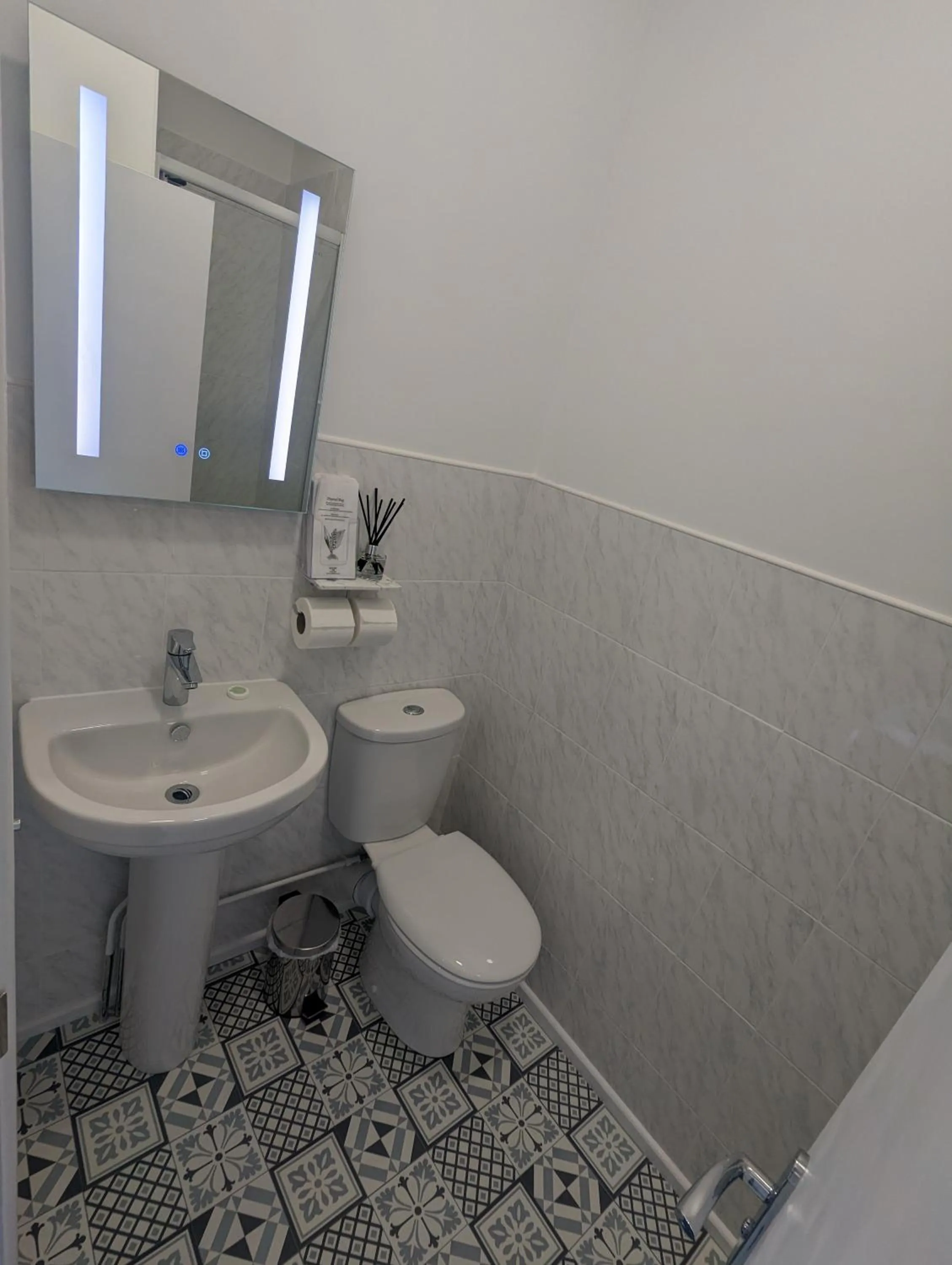 Toilet in Acqua Beach Weymouth