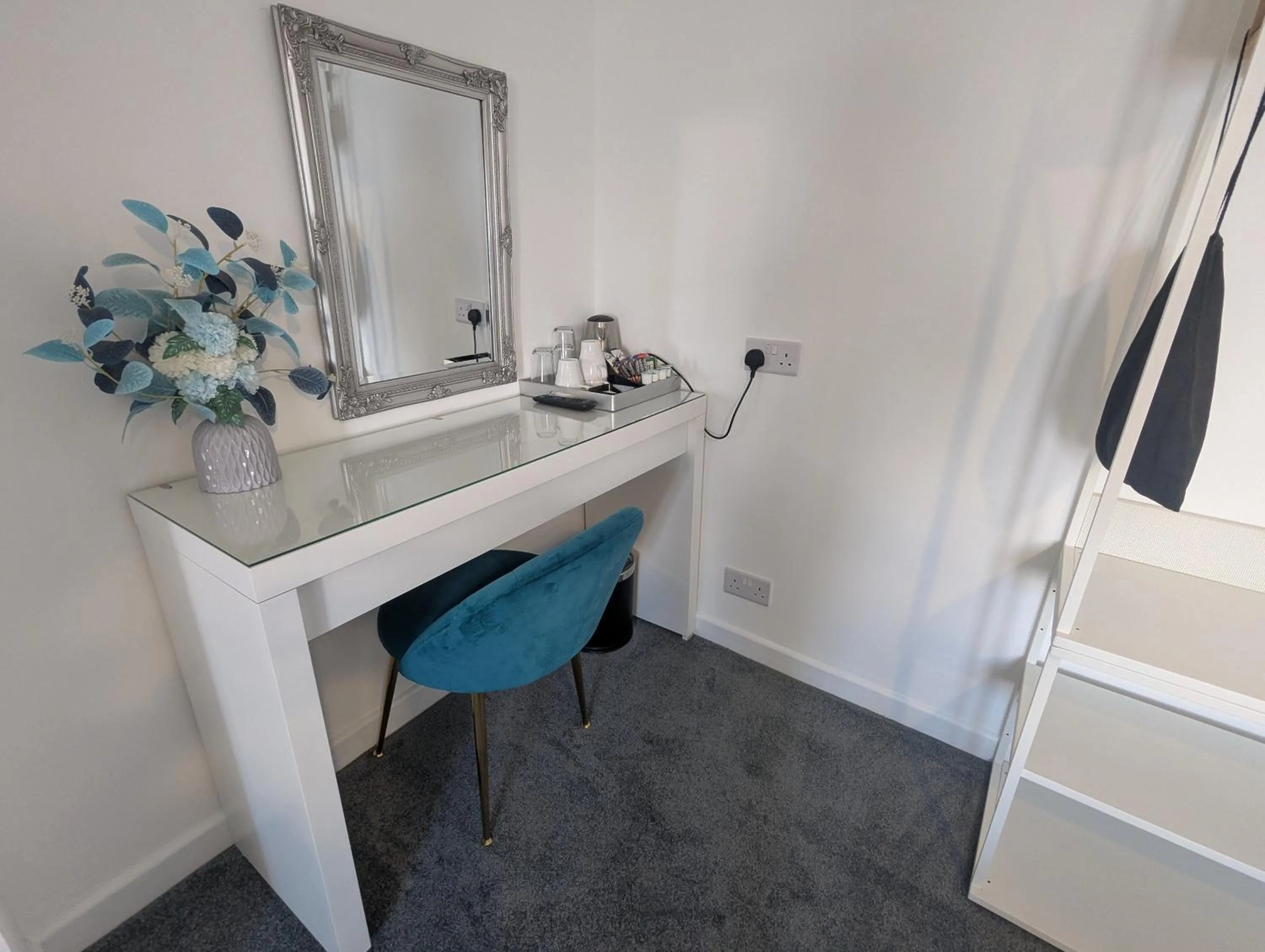 Seating area in Acqua Beach Weymouth