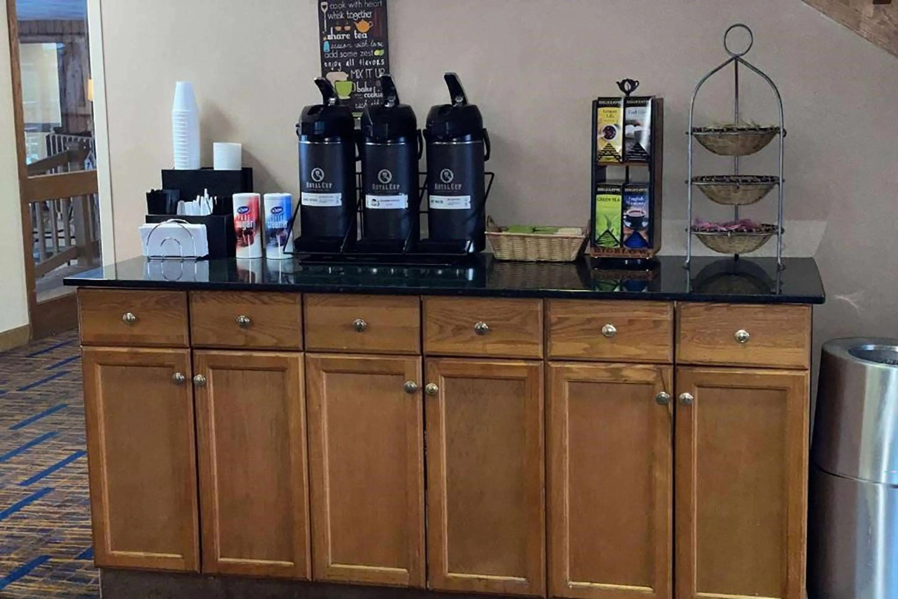 Breakfast in Clarion Inn