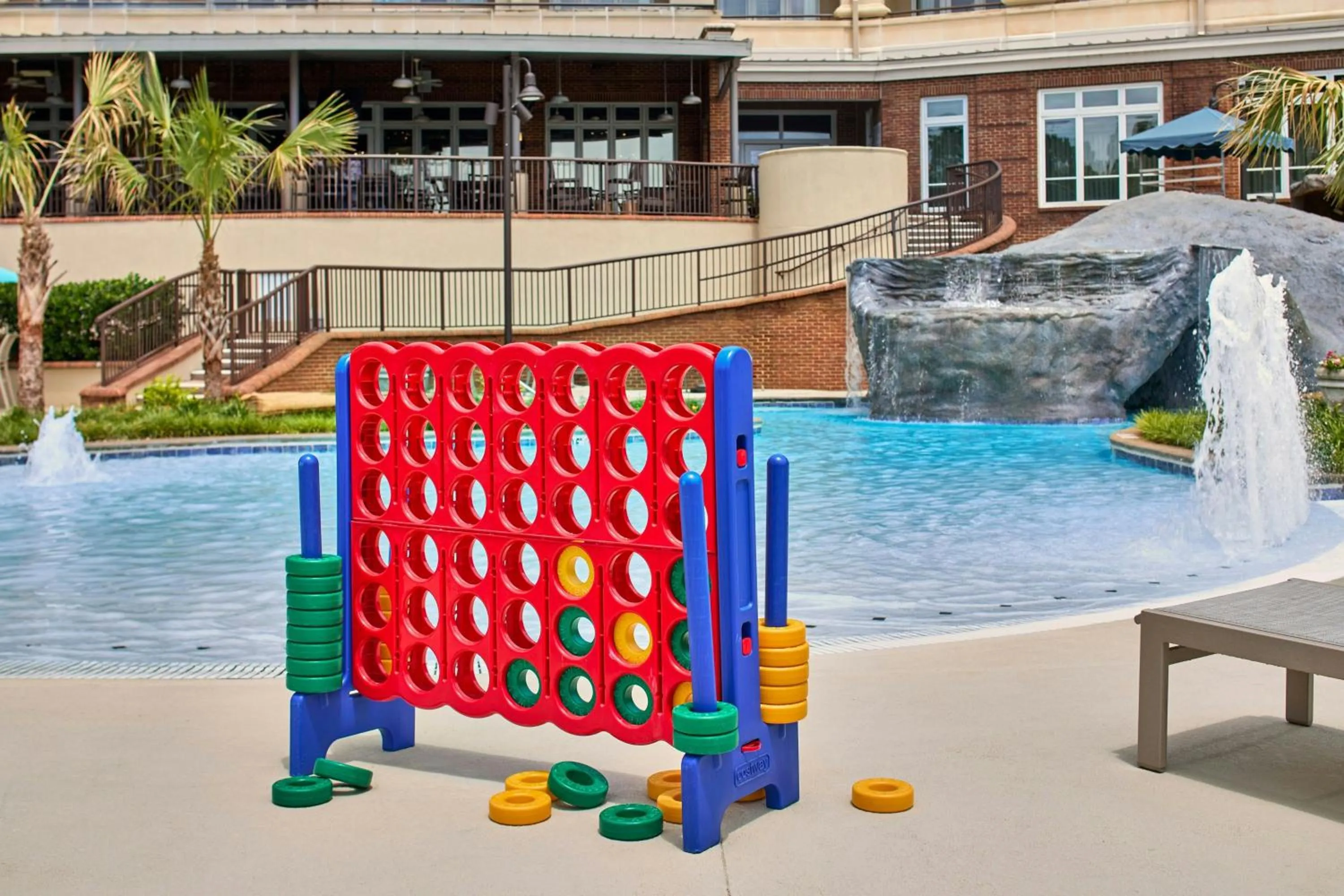 Swimming pool in Renaissance Shoals Resort & Spa