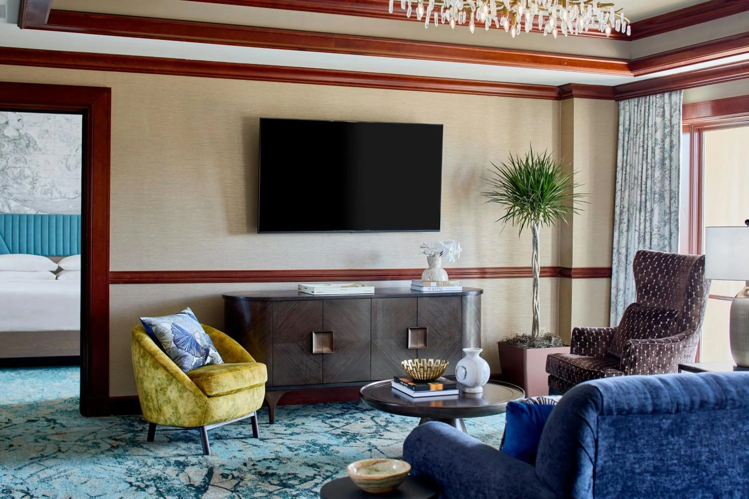 Photo of the whole room in Renaissance Shoals Resort & Spa