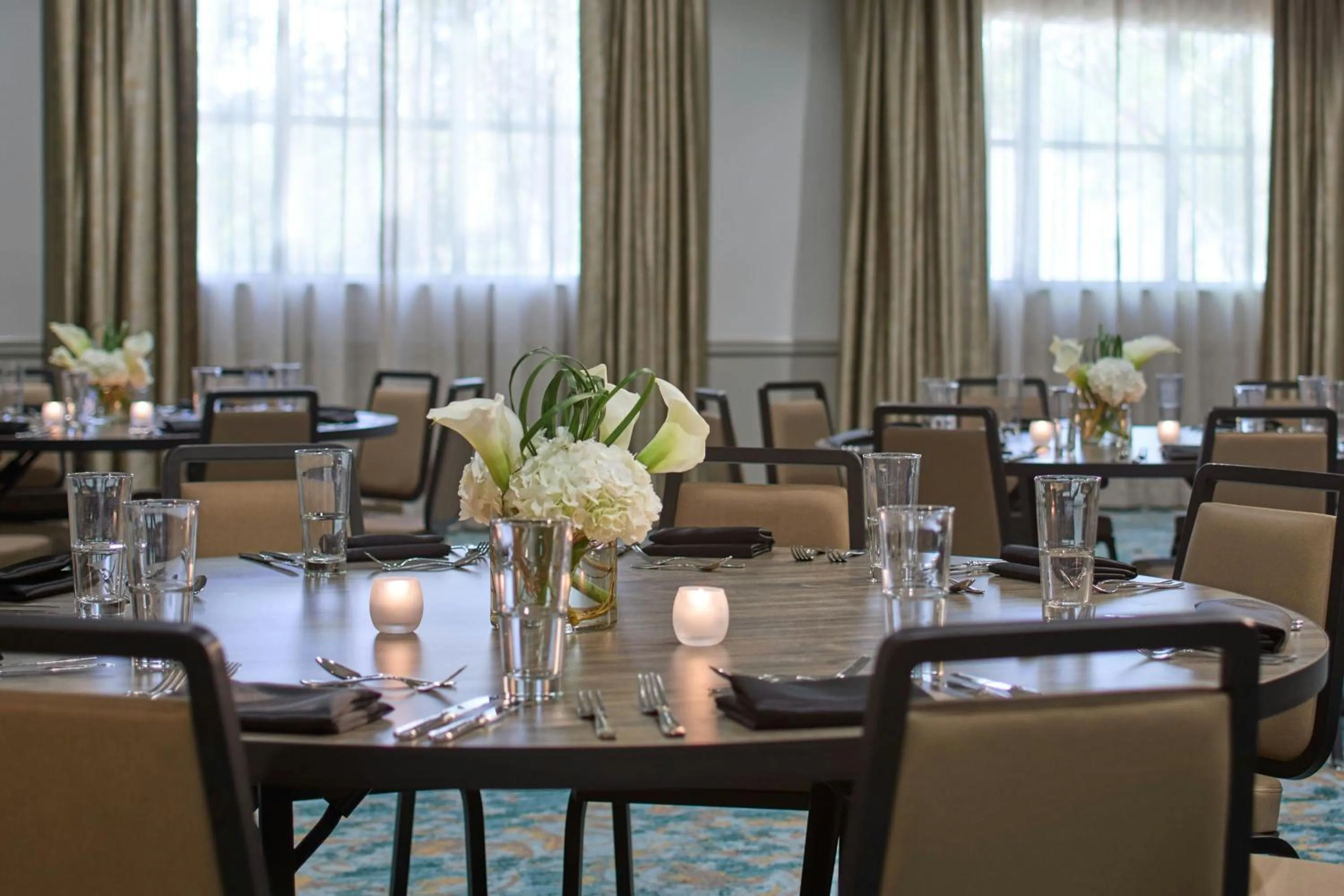 Meeting/conference room in Renaissance Shoals Resort & Spa