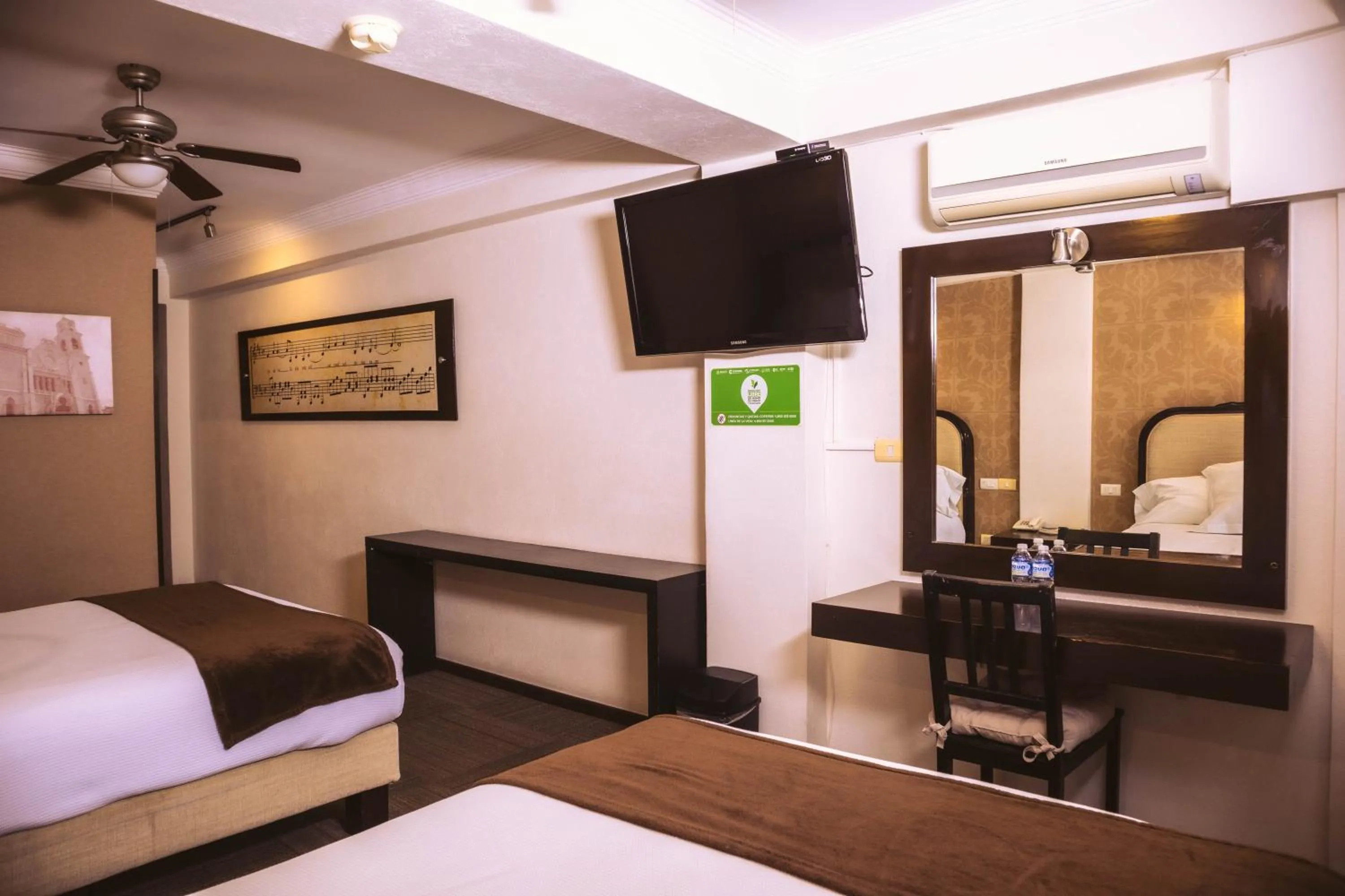 Photo of the whole room, Bed in Hotel Clara Luna