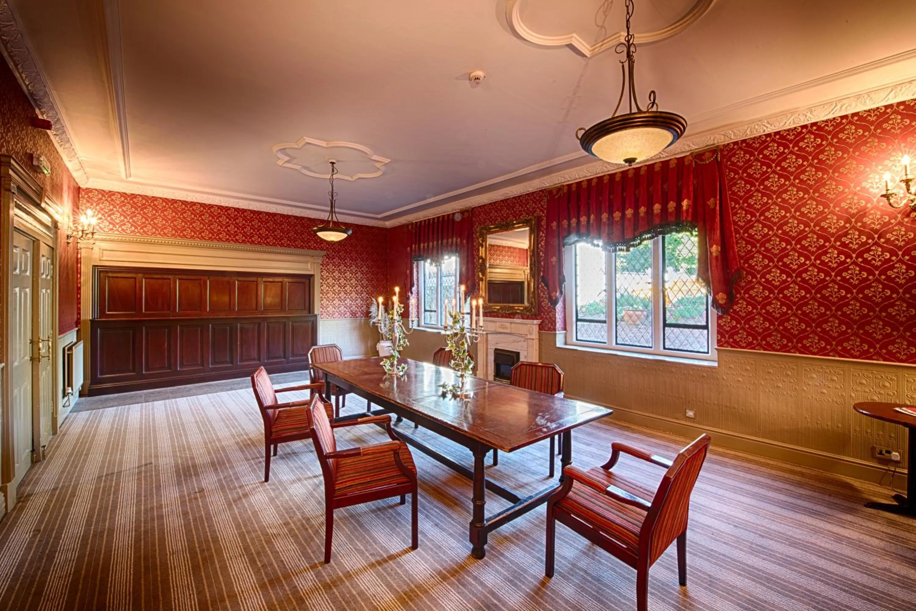 Business facilities in Miskin Manor Hotel