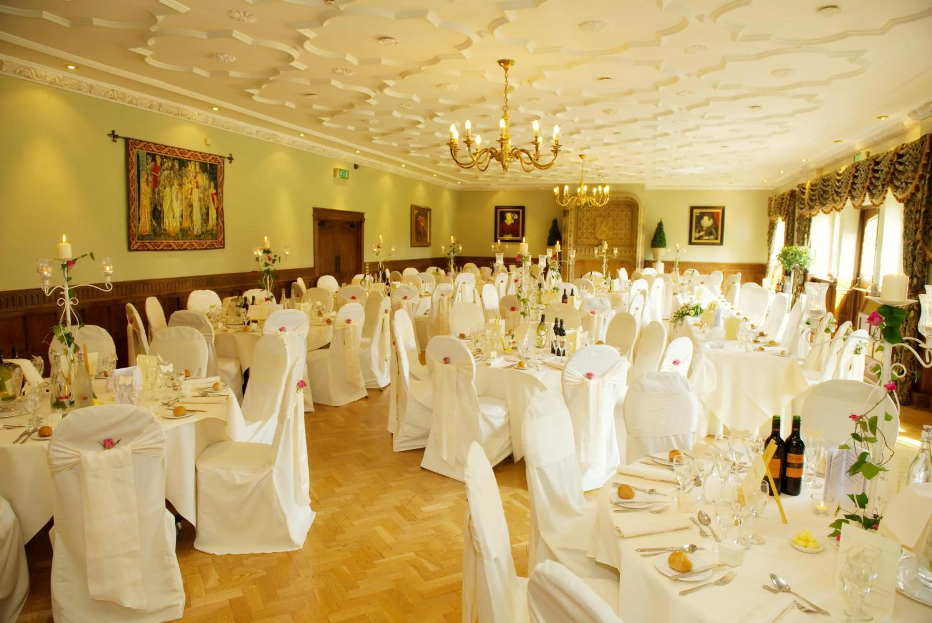 Banquet/Function facilities in Miskin Manor Hotel
