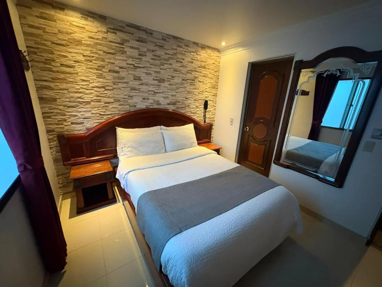 Bed in Lavid Hotel Palacio Real