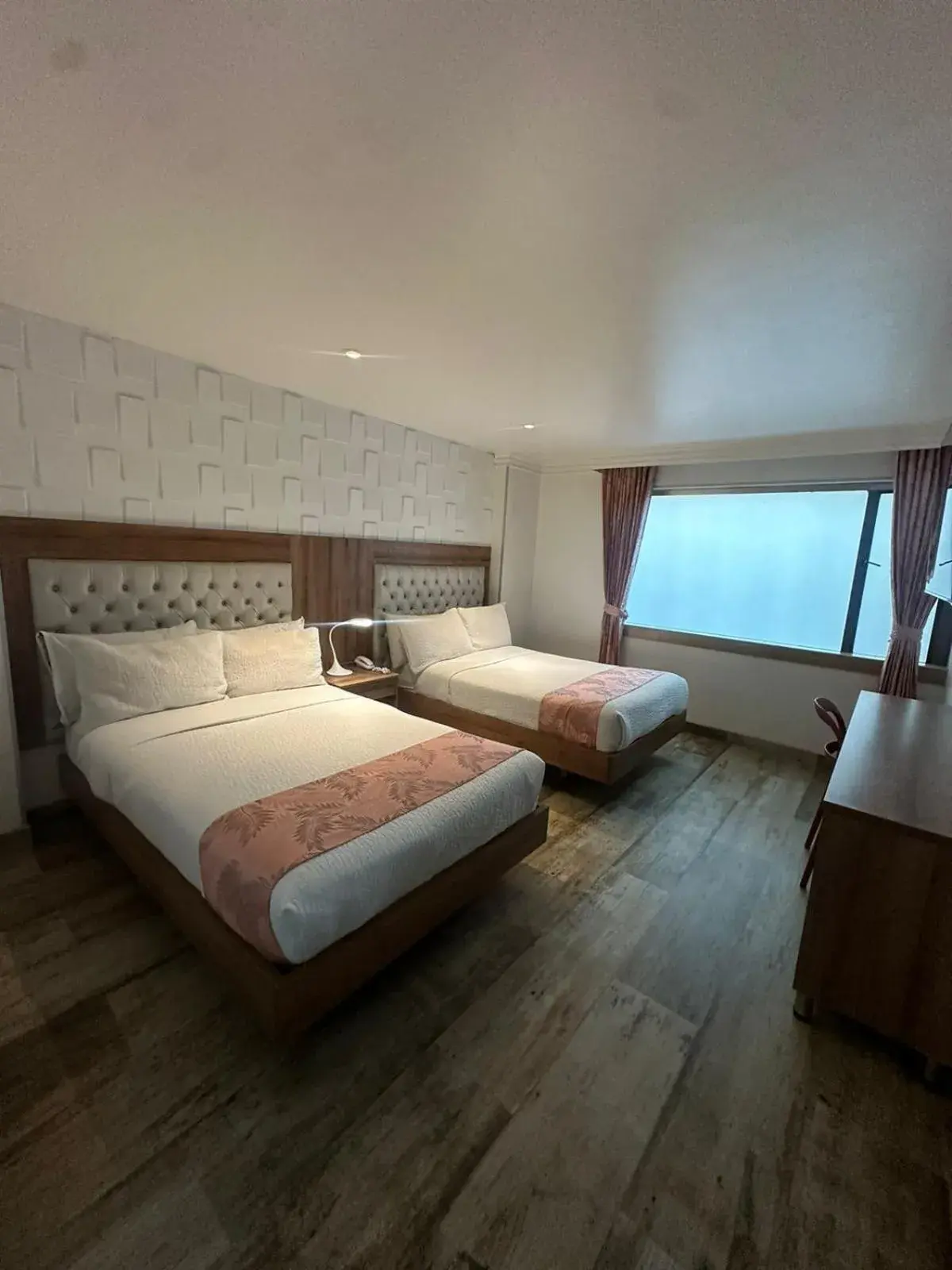 Twin Room in Lavid Hotel Palacio Real Twin Room in Lavid Hotel Palacio Real