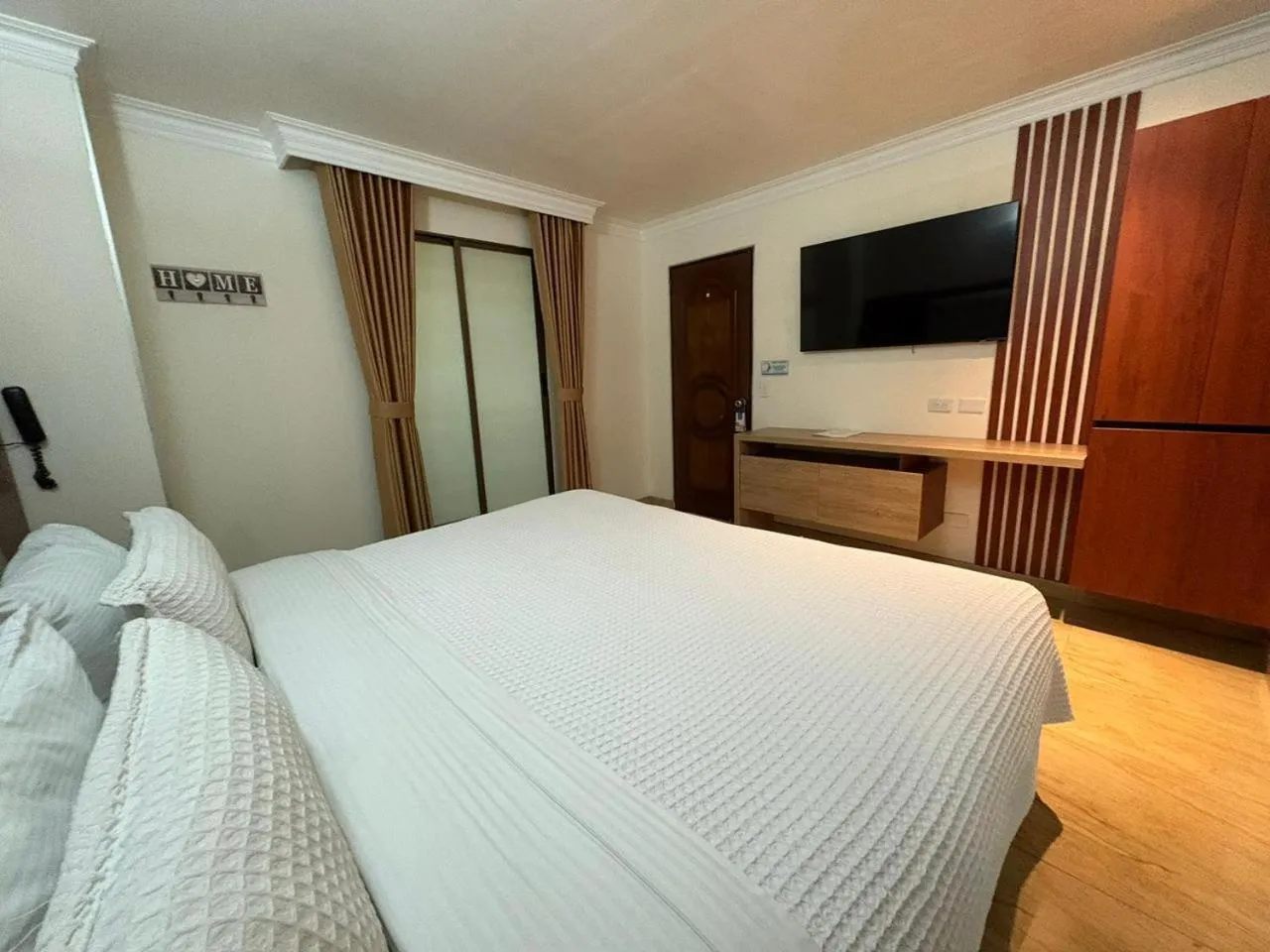 Bed in Lavid Hotel Palacio Real