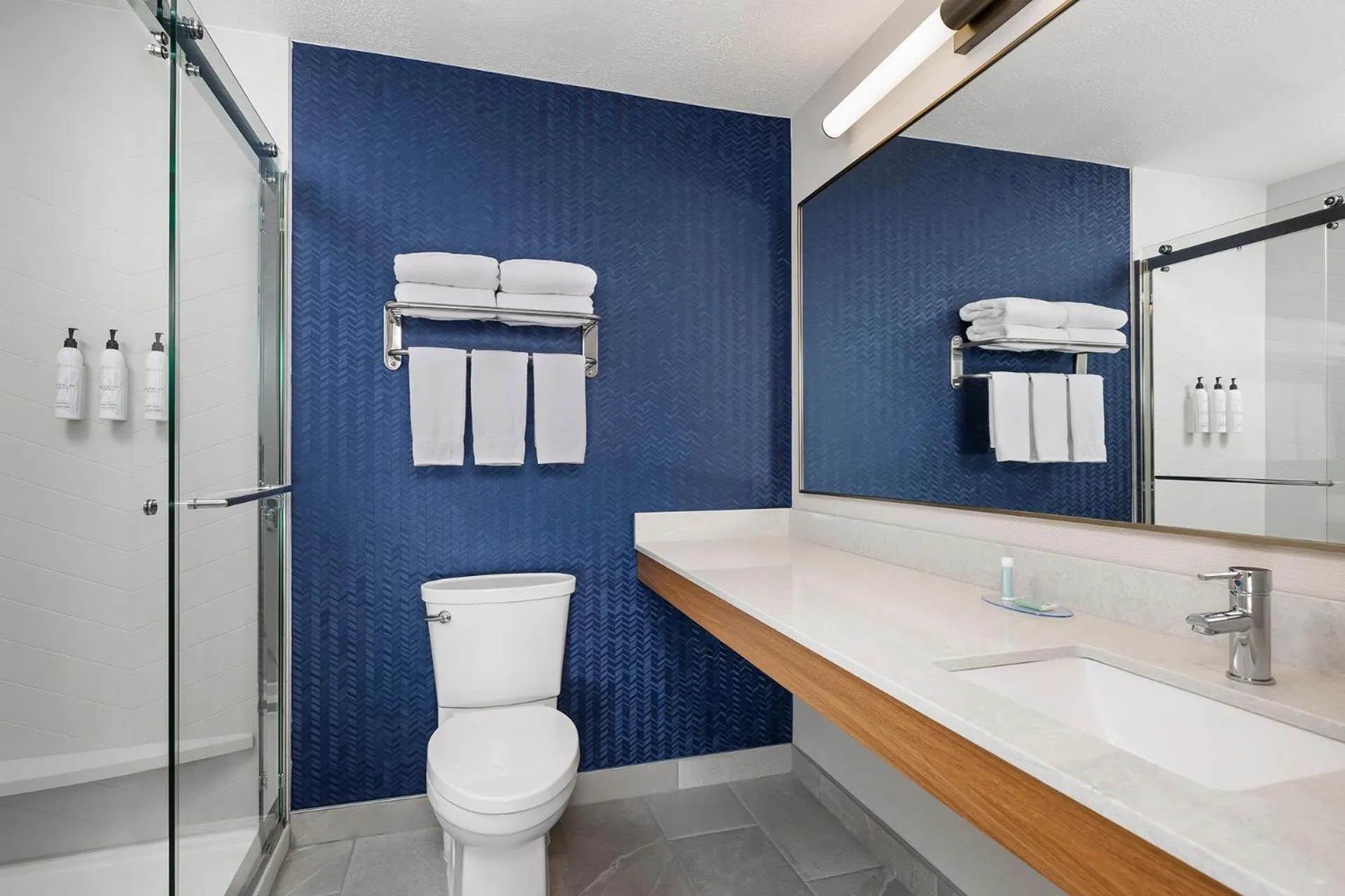 Shower in Fairfield Inn & Suites Minneapolis Burnsville