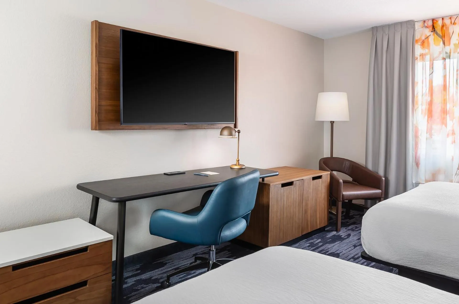 TV and multimedia, Bed in Fairfield Inn & Suites Minneapolis Burnsville