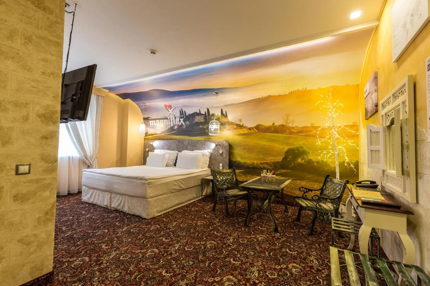 Photo of the whole room, Bed in Diplomat Plaza Hotel & Resort