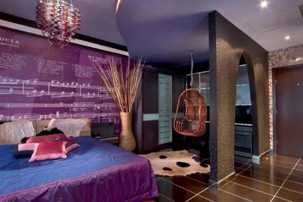 Bed in Diplomat Plaza Hotel & Resort