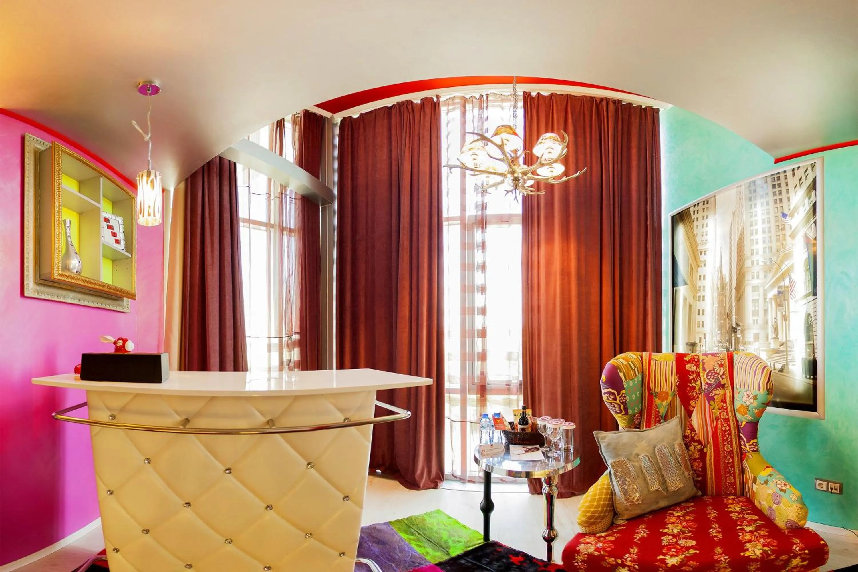 Diplomat Plaza Hotel & Resort