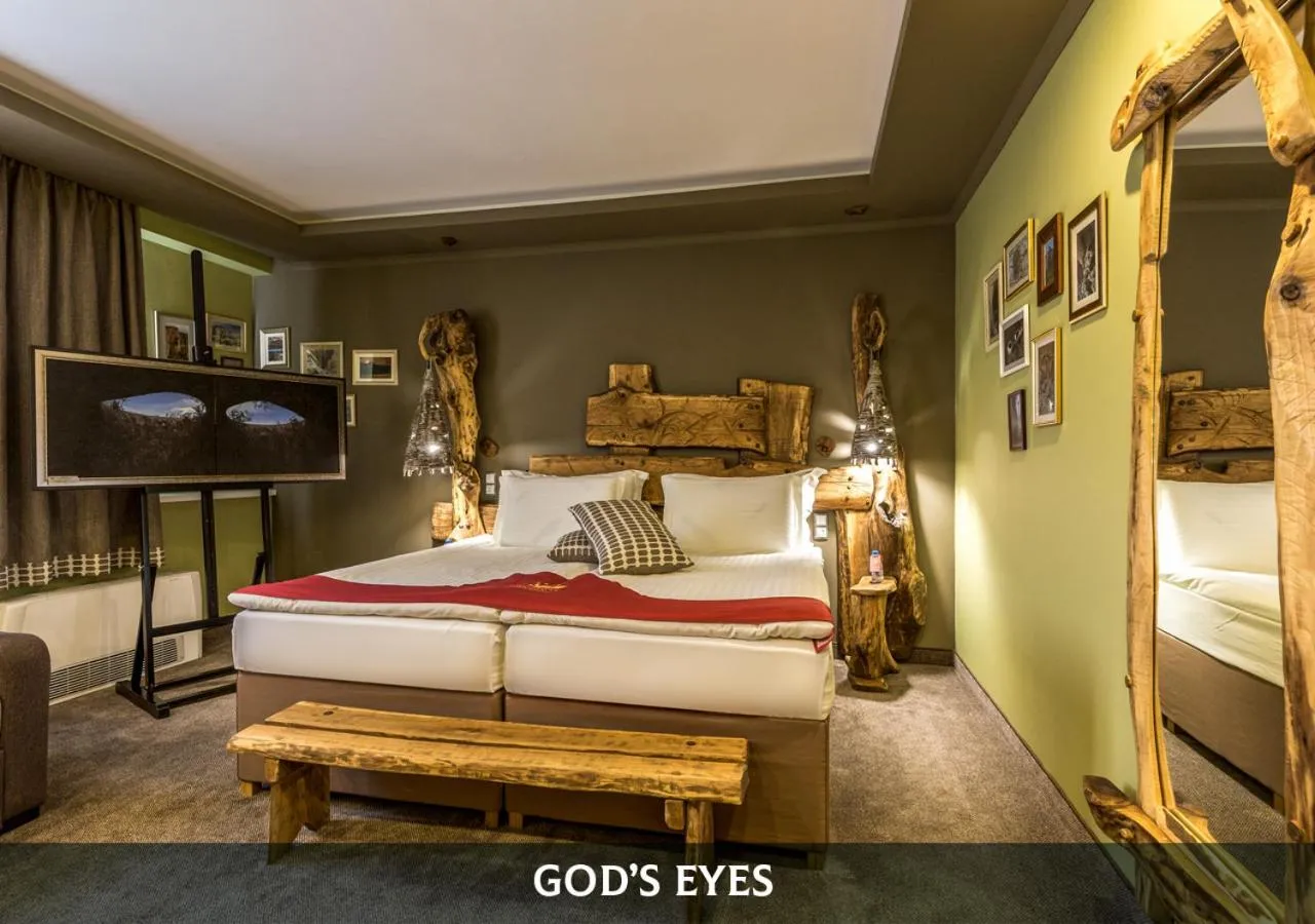 Bed in Diplomat Plaza Hotel & Resort