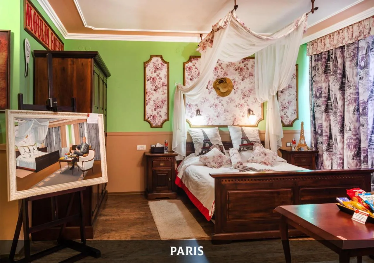 Bed in Diplomat Plaza Hotel & Resort