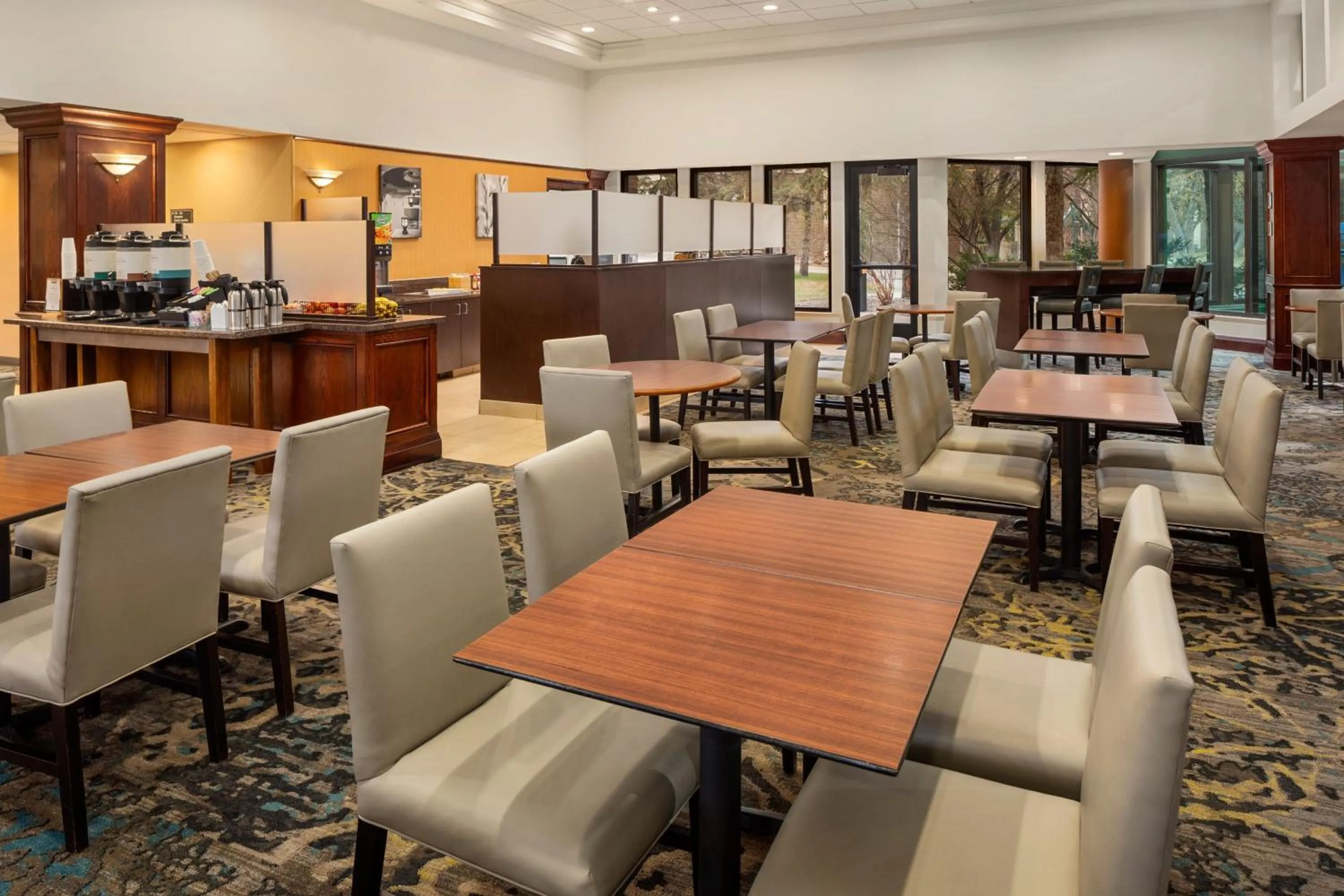 Breakfast in Residence Inn by Marriott Minneapolis Edina