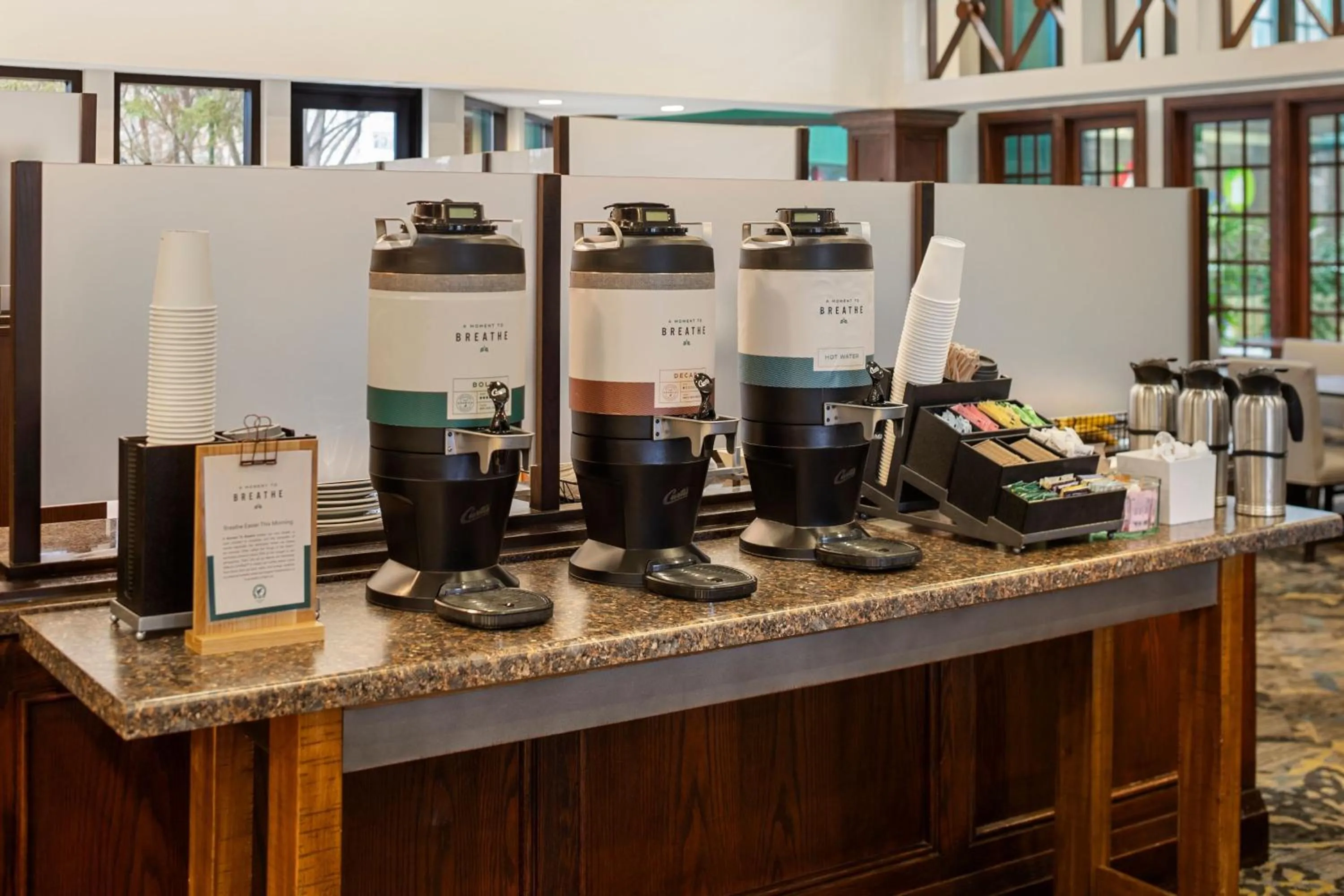 Restaurant/places to eat in Residence Inn by Marriott Minneapolis Edina