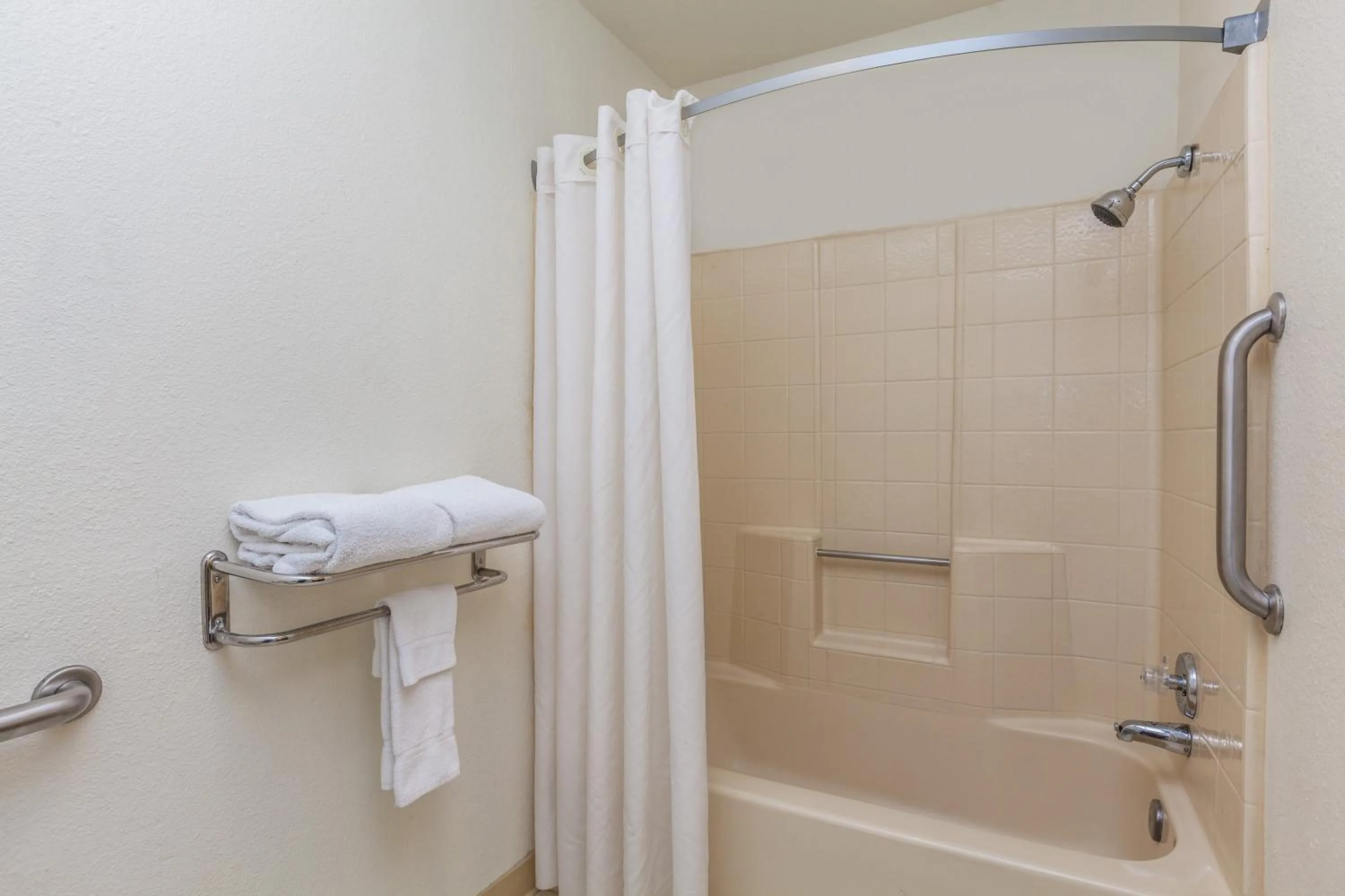 Property building in Super 8 by Wyndham Lindsay Olive Tree