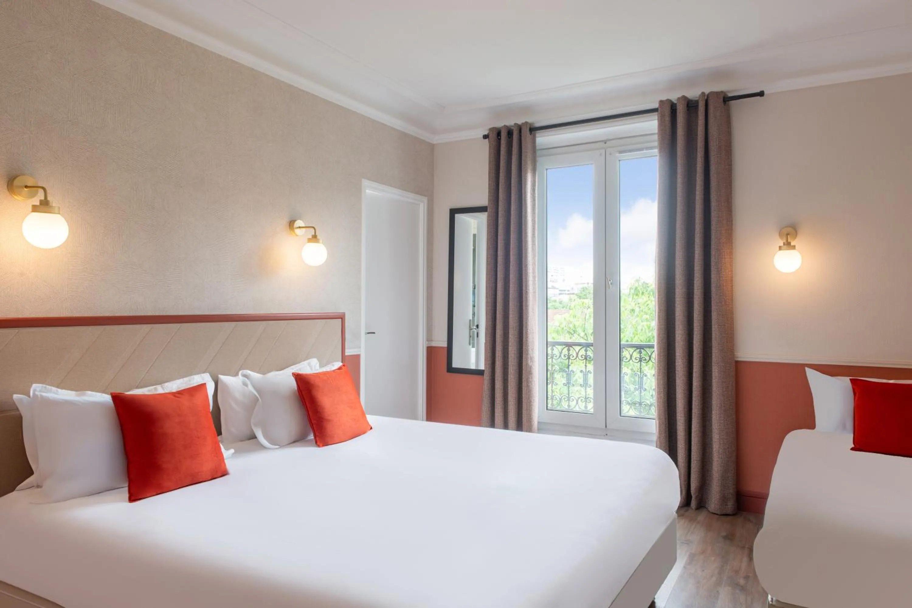 Bedroom, Bed in Hôtel Coypel by Magna Arbor