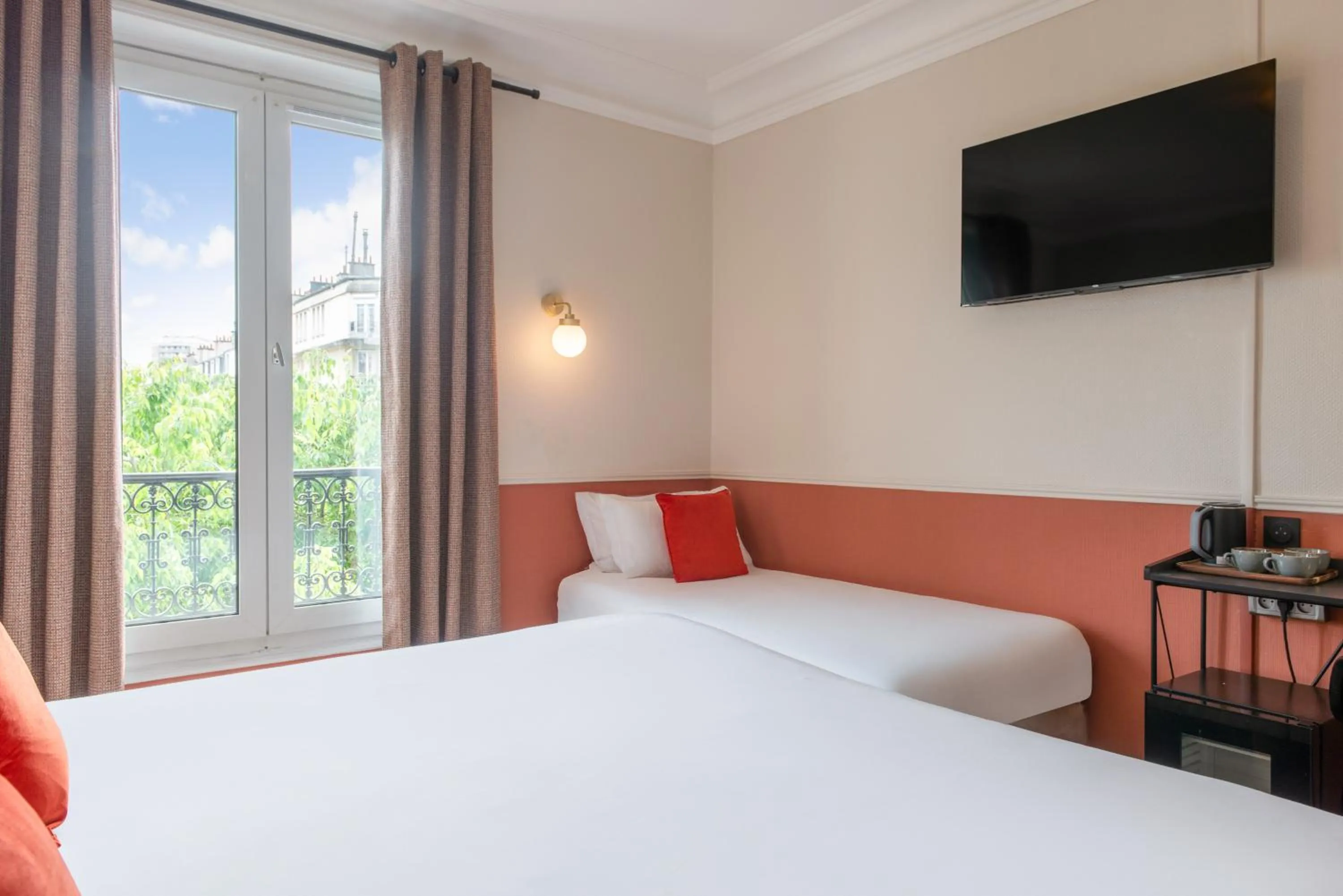 Bedroom, Bed in Hôtel Coypel by Magna Arbor