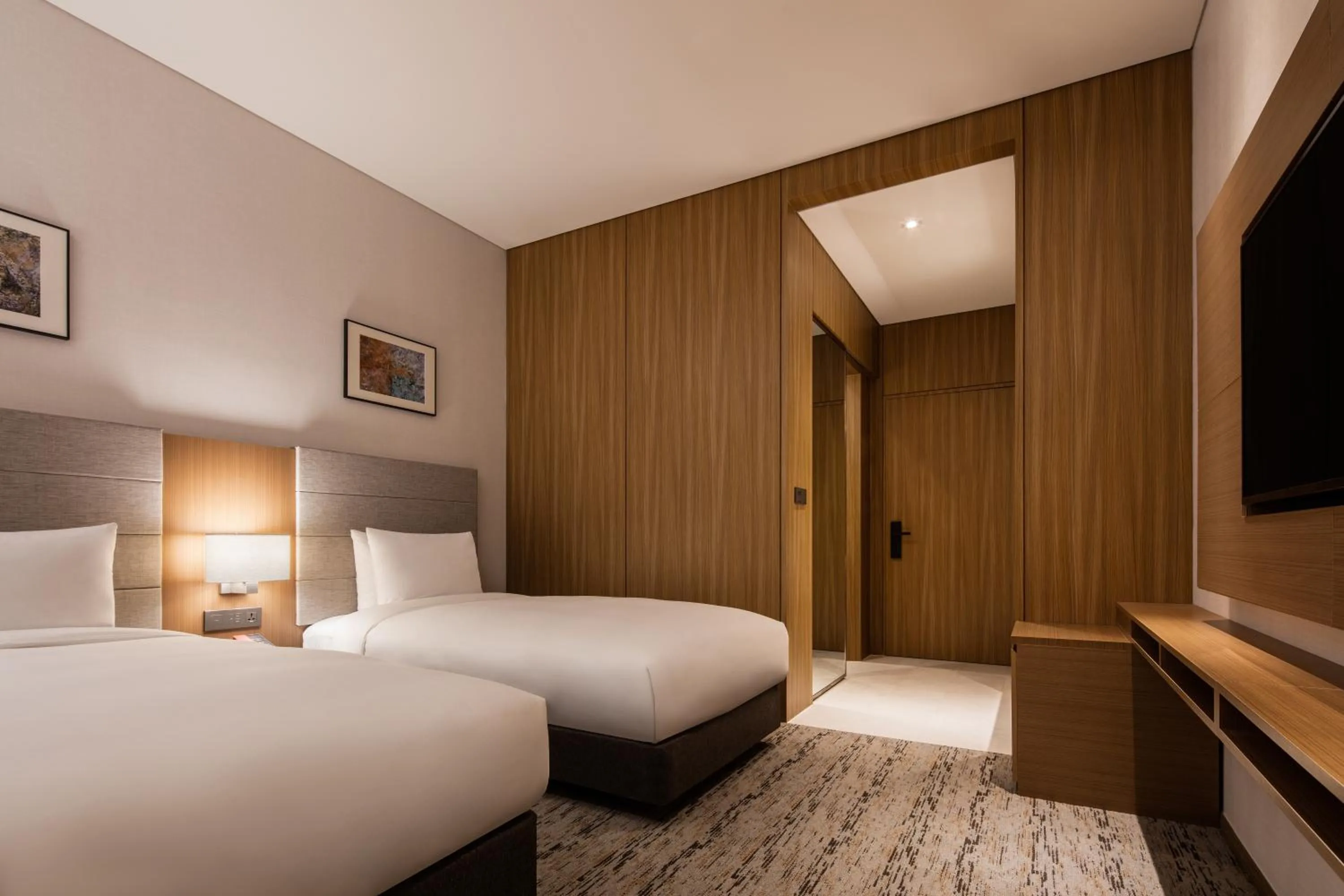 Bed in Ramada by Wyndham Seoul Sindorim