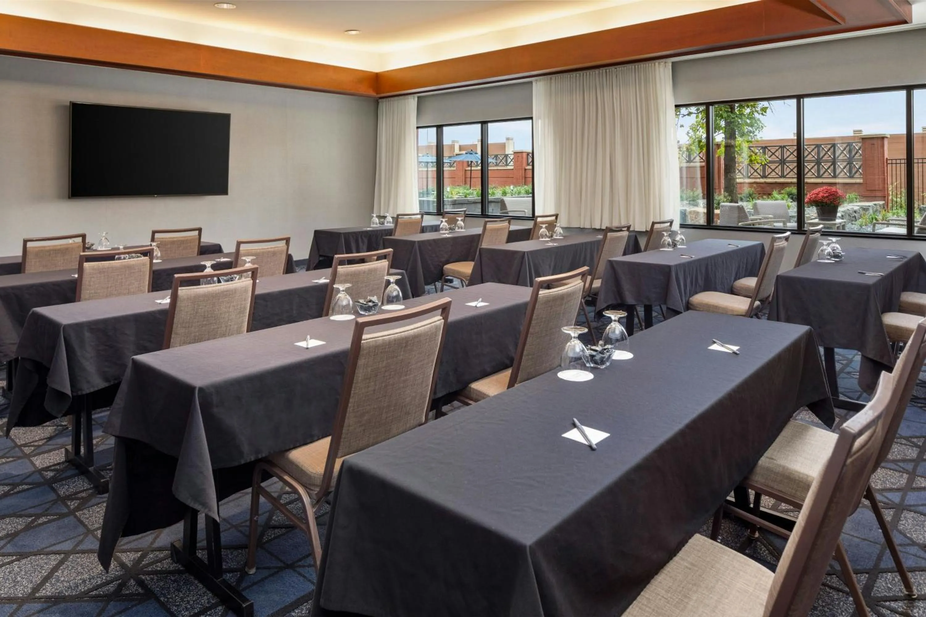 Meeting/conference room in Courtyard Minneapolis St. Paul/Roseville