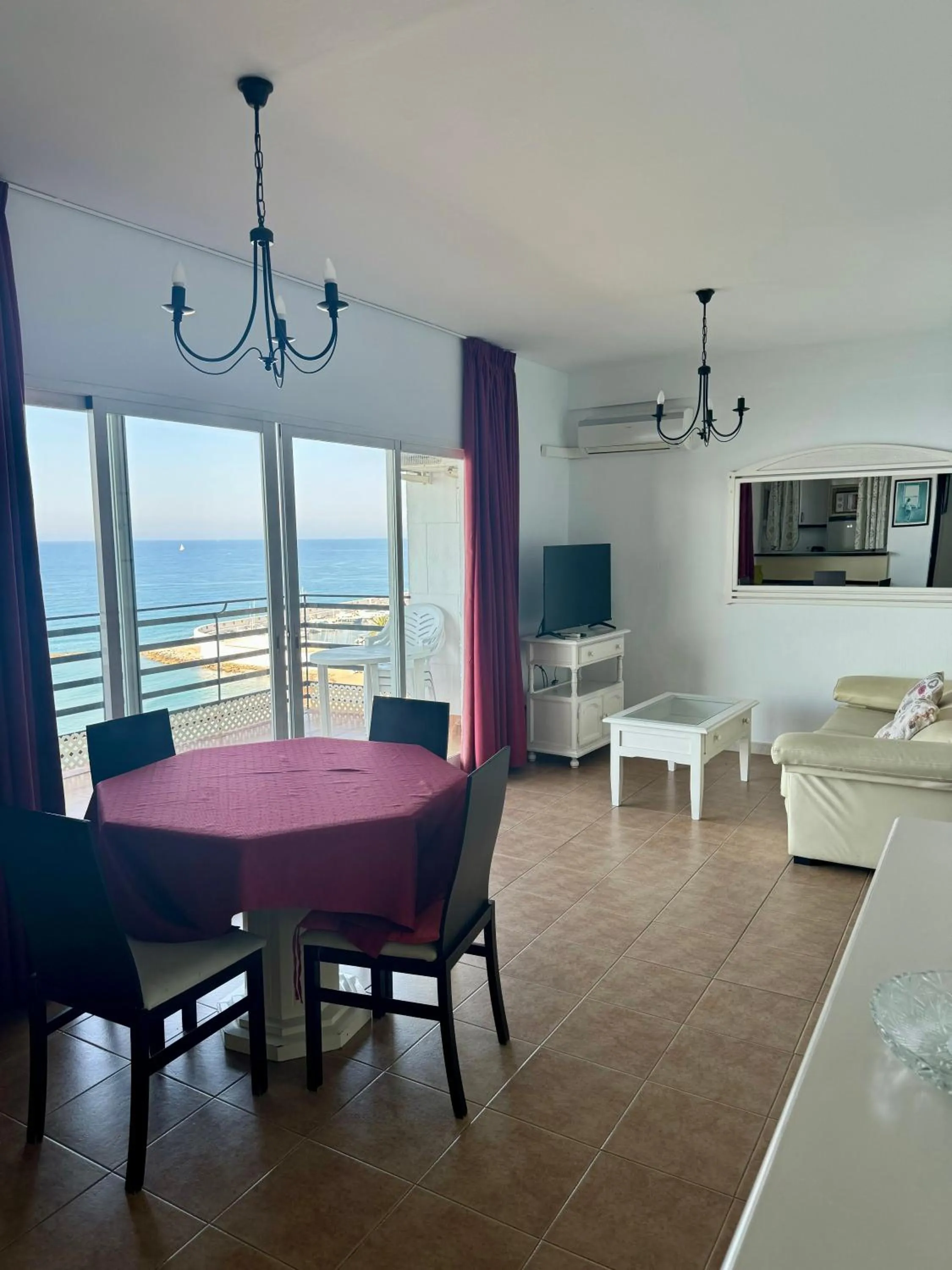 Apartamentos Mediterraneo