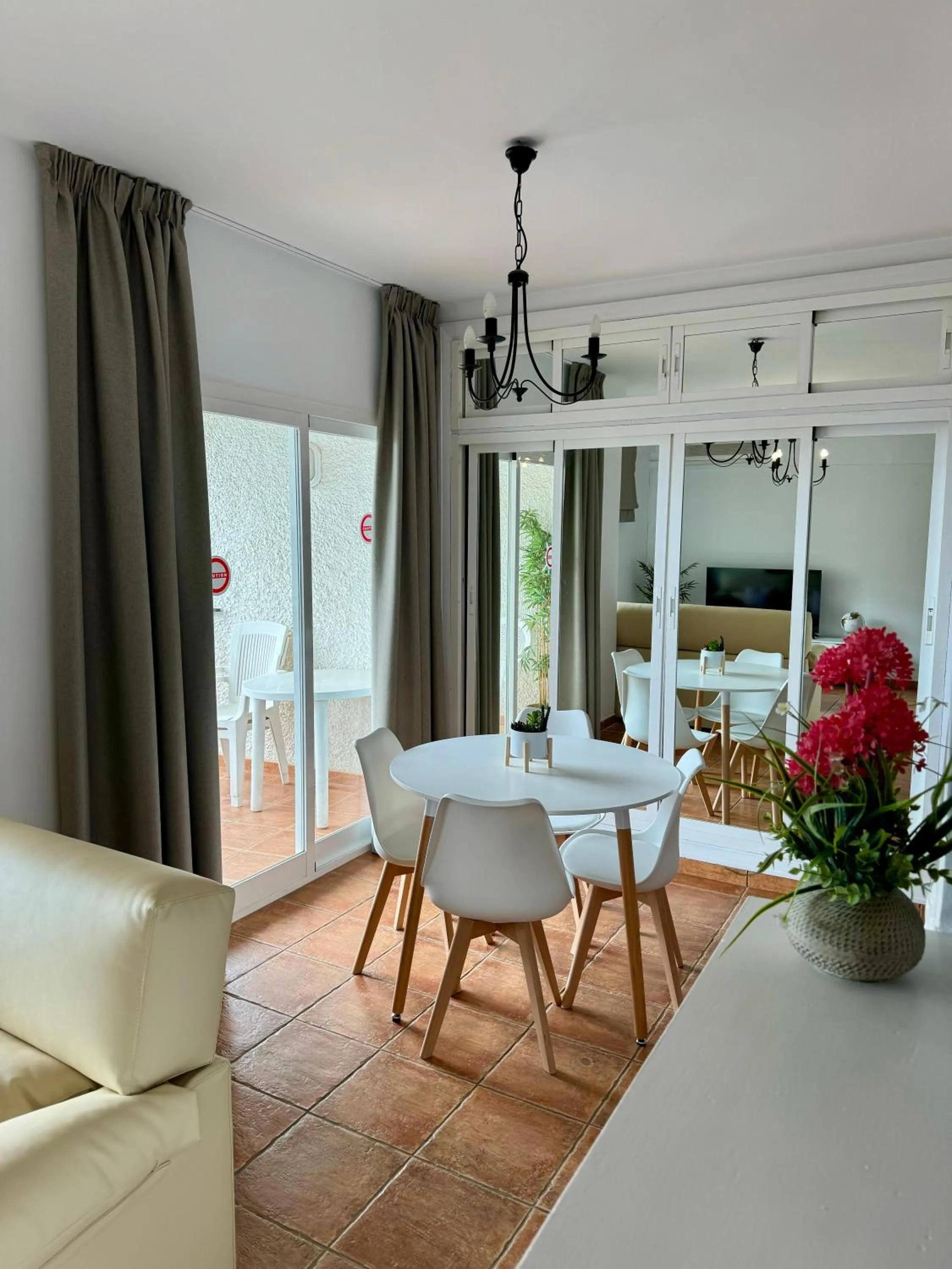 Apartamentos Mediterraneo