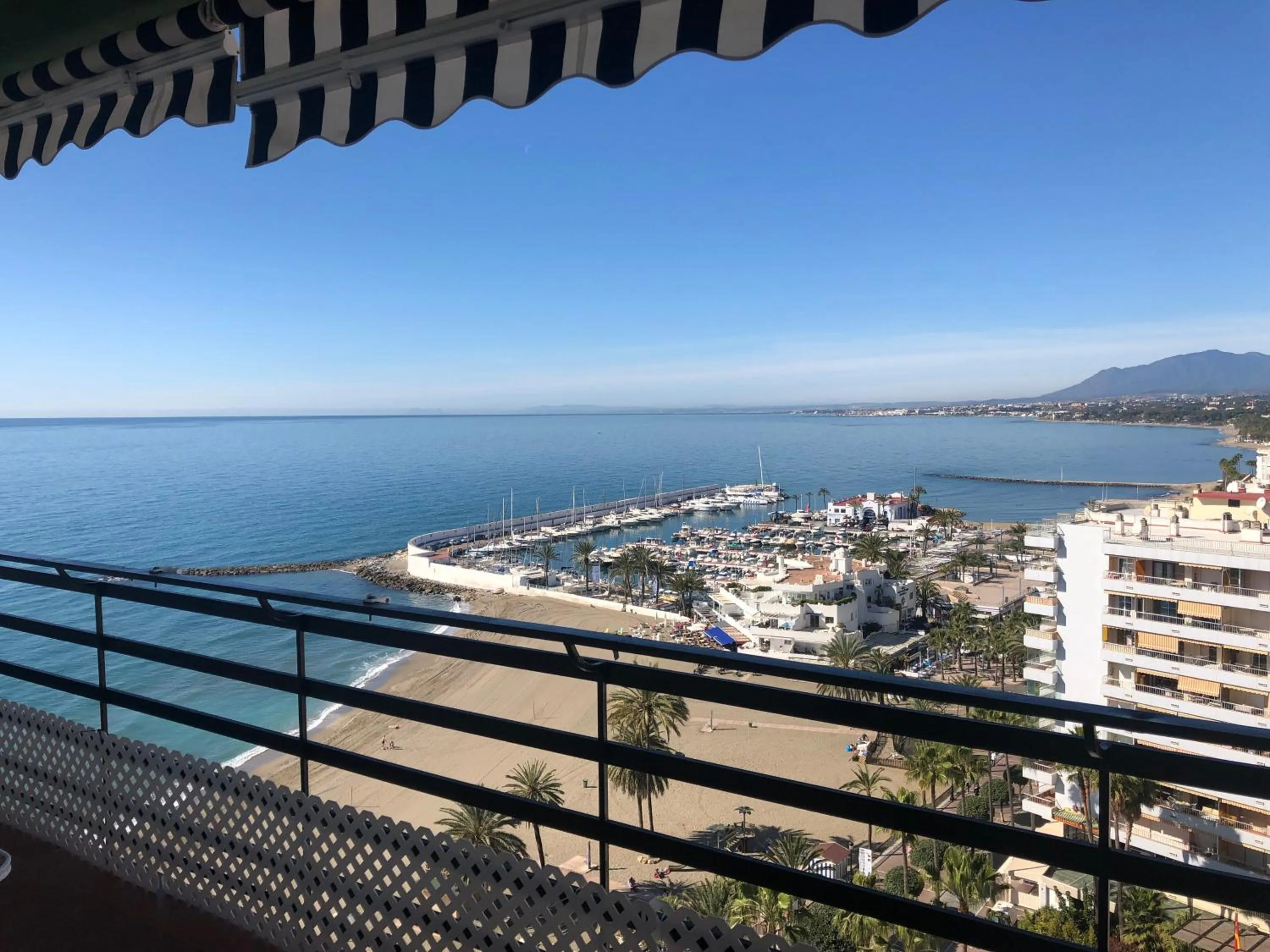 Apartamentos Mediterraneo