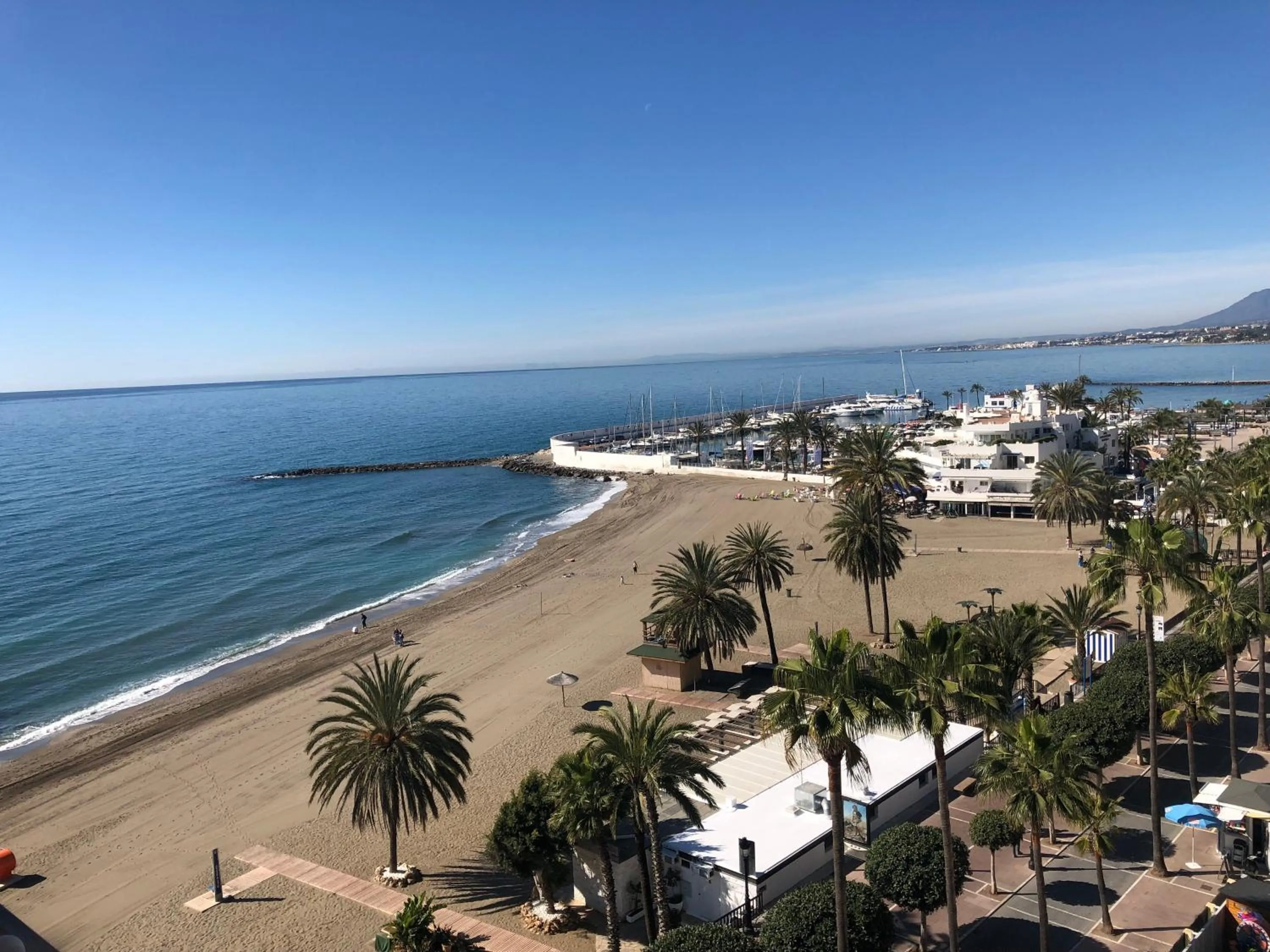 Apartamentos Mediterraneo