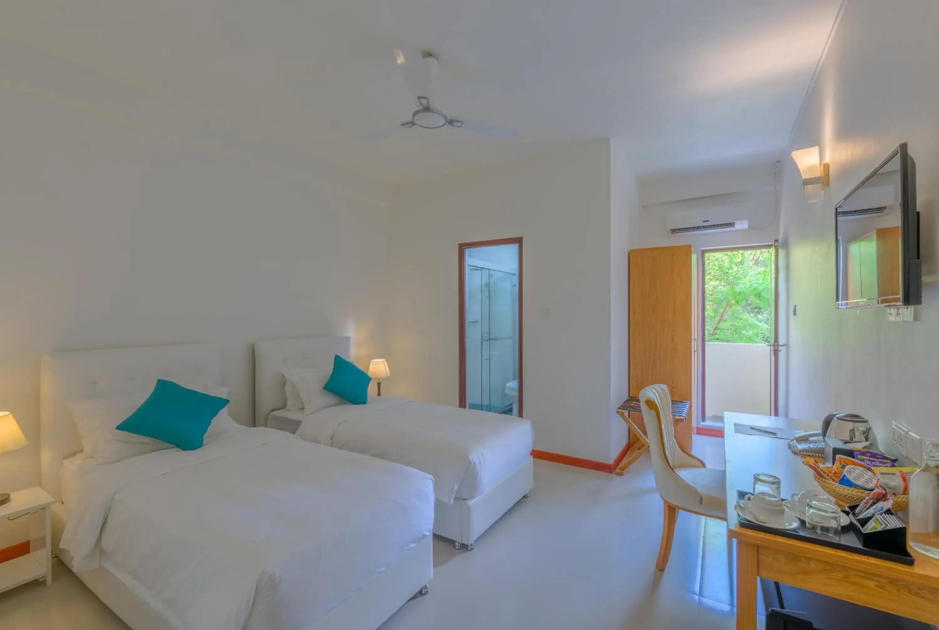 Budget Double Room in White Sand Dhigurah Budget Double Room in White Sand Dhigurah