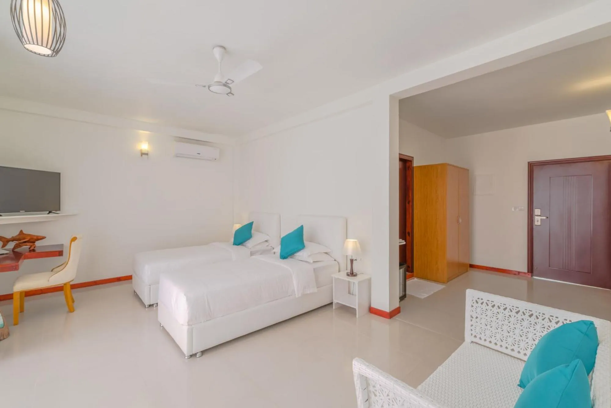 Bed in White Sand Dhigurah