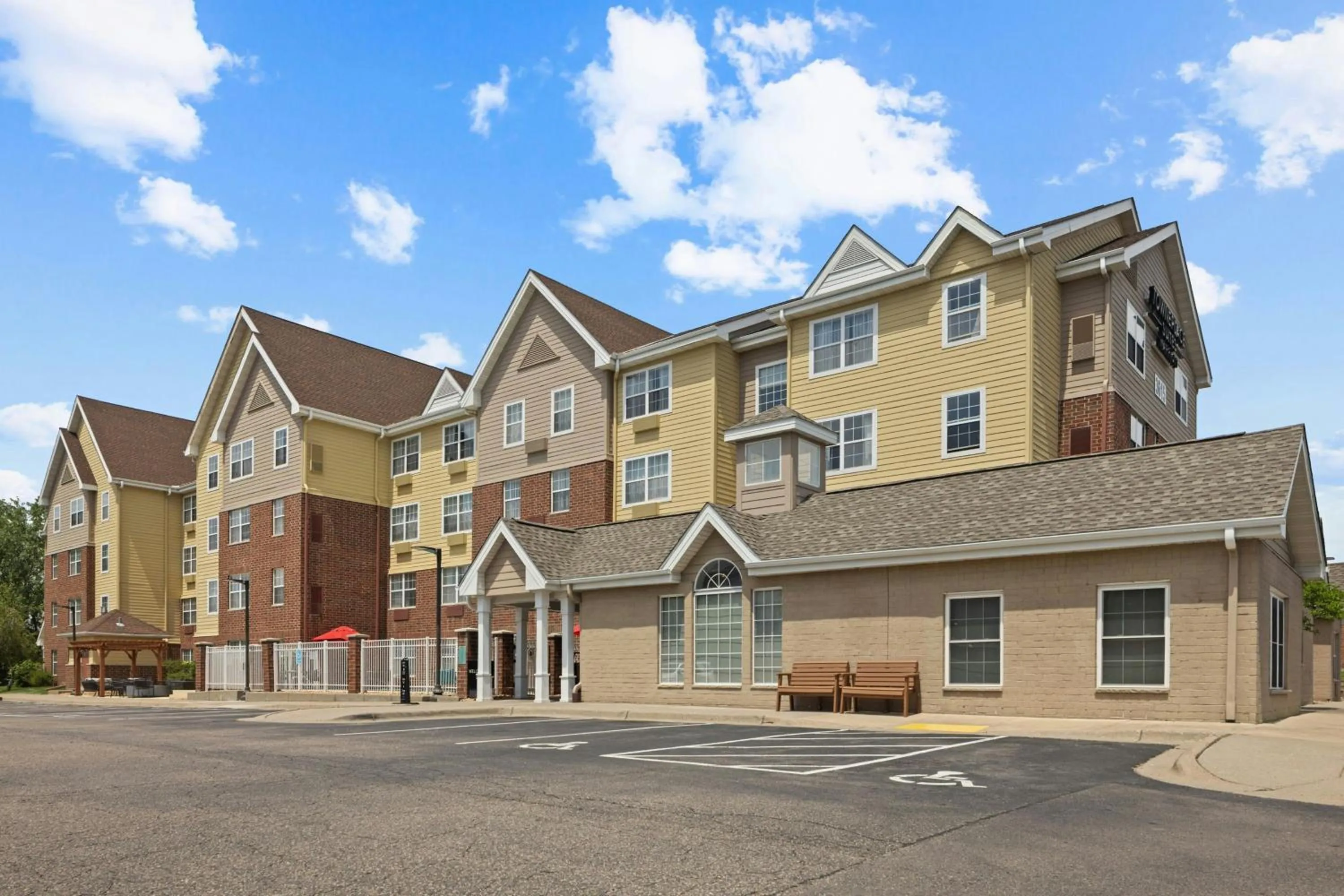 Property building in TownePlace Suites Minneapolis-St. Paul Airport/Eagan