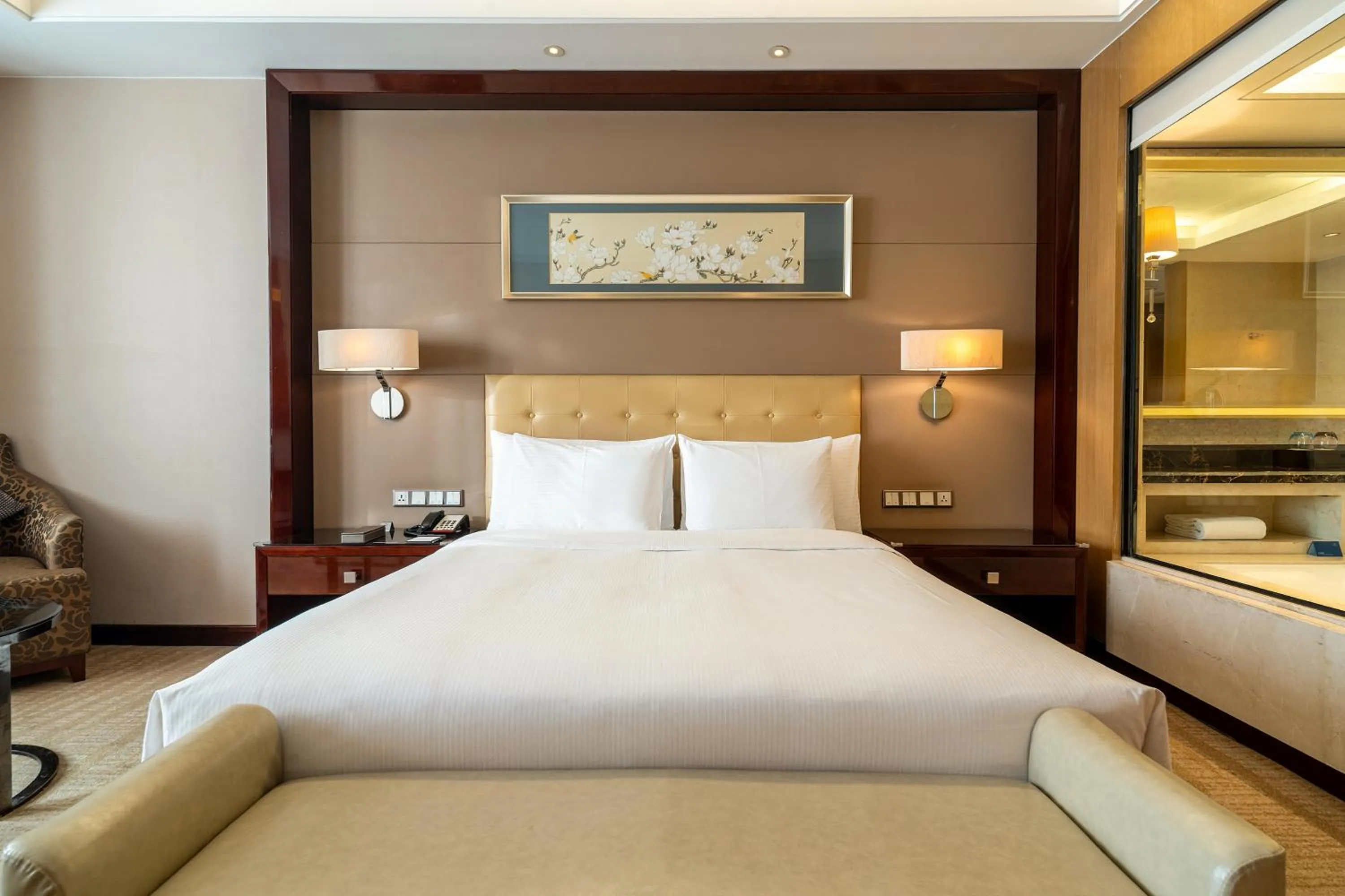 Bedroom, Bed in Wanda Realm Taizhou