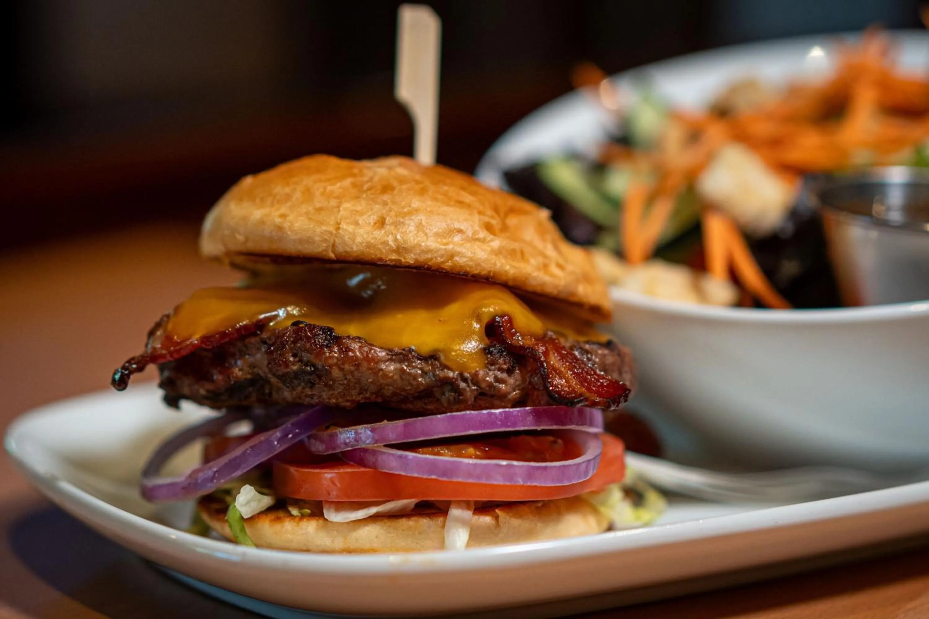 Restaurant/places to eat in Minneapolis Marriott West