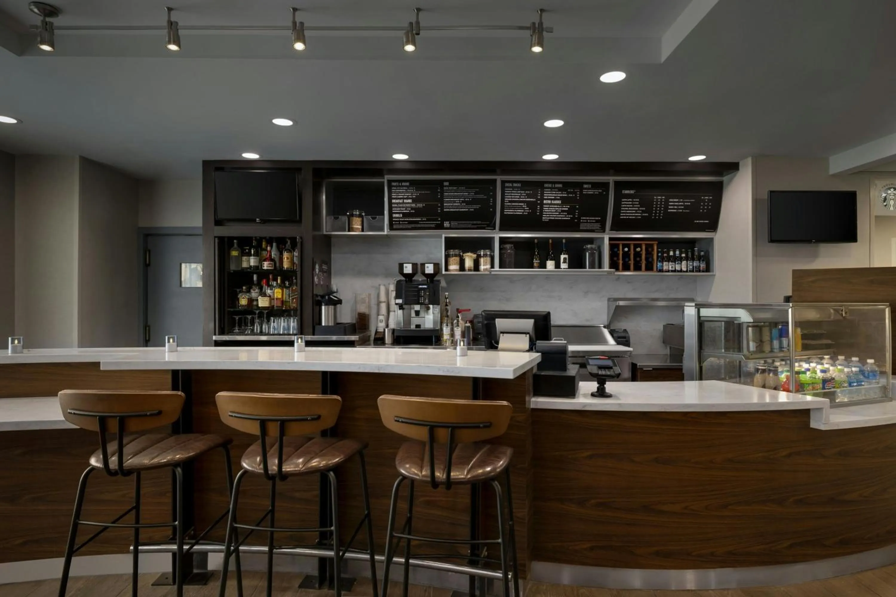 Restaurant/places to eat in Courtyard by Marriott Kokomo