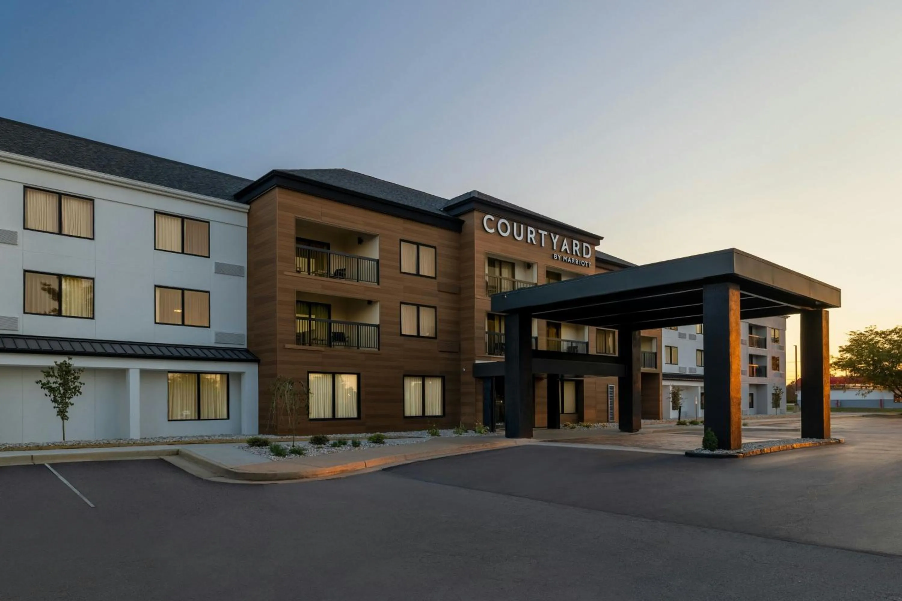 Property building in Courtyard by Marriott Kokomo