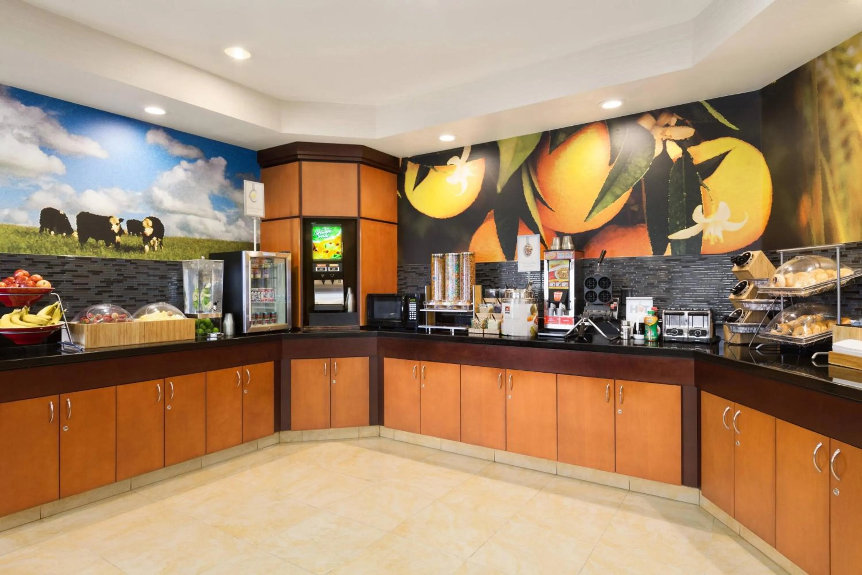 Breakfast in Fairfield Inn & Suites Omaha East/Council Bluffs, IA