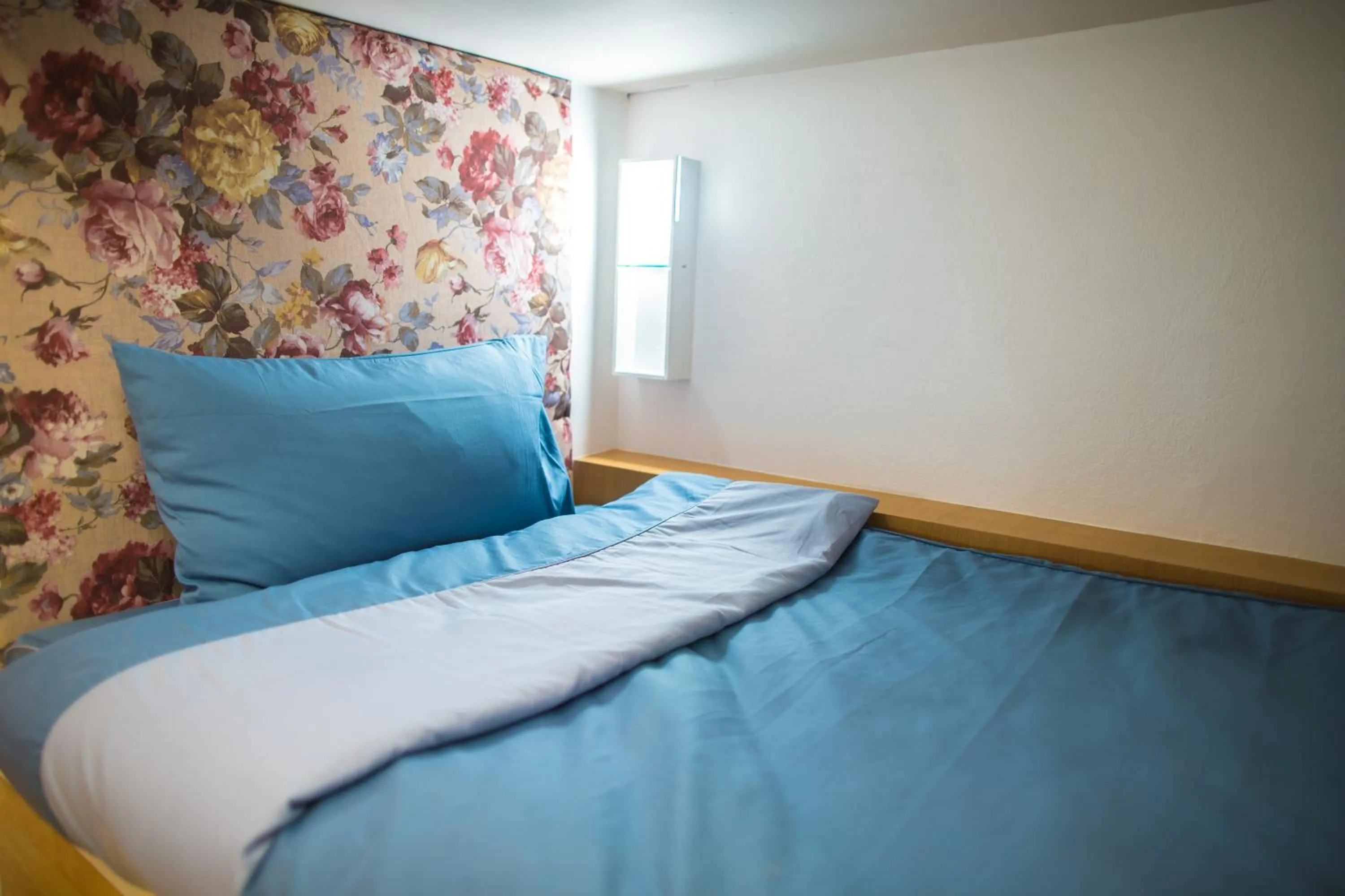 Photo of the whole room, Bed in Chiangmai Midpoint Activity Hostel