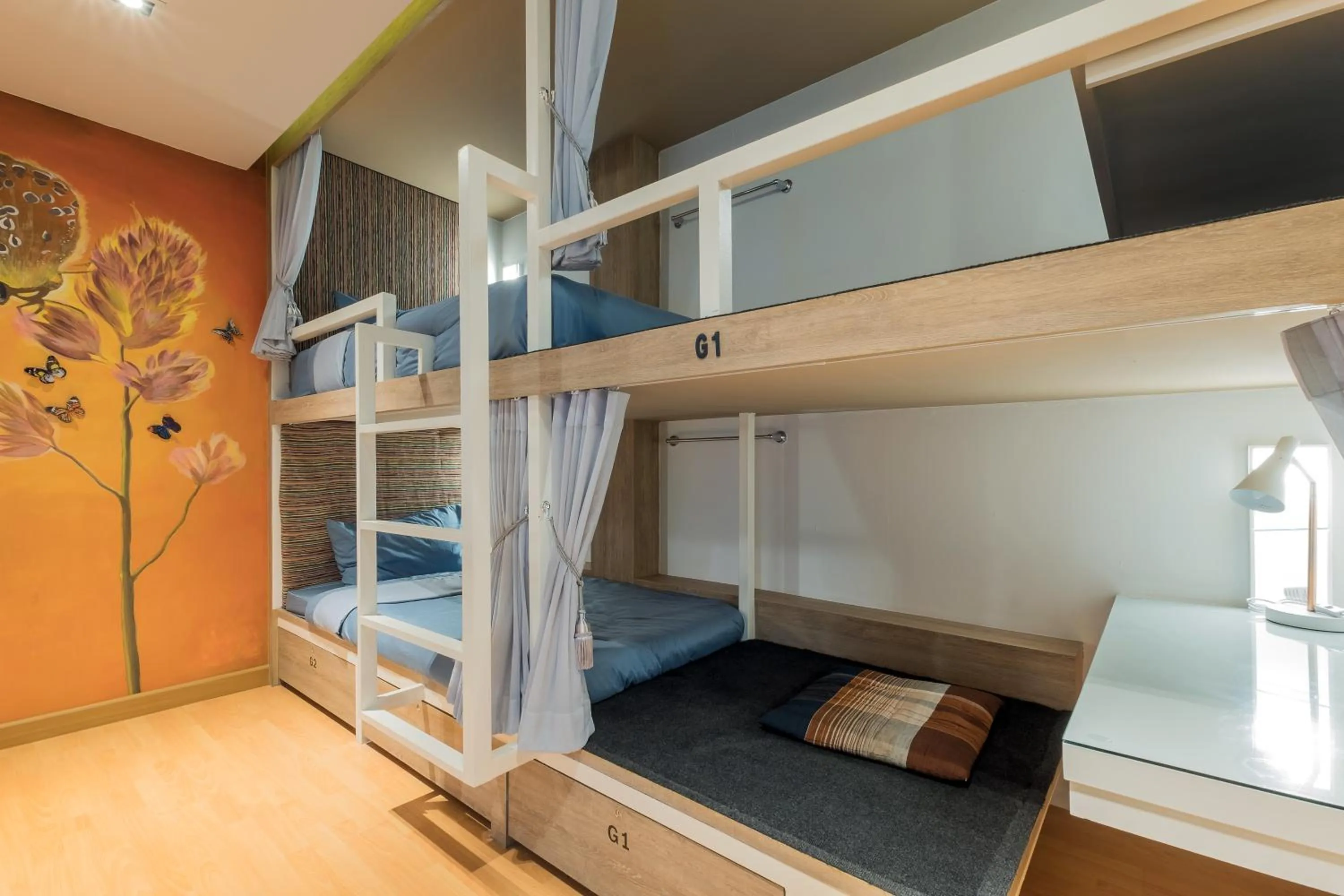 Photo of the whole room, Bed in Chiangmai Midpoint Activity Hostel