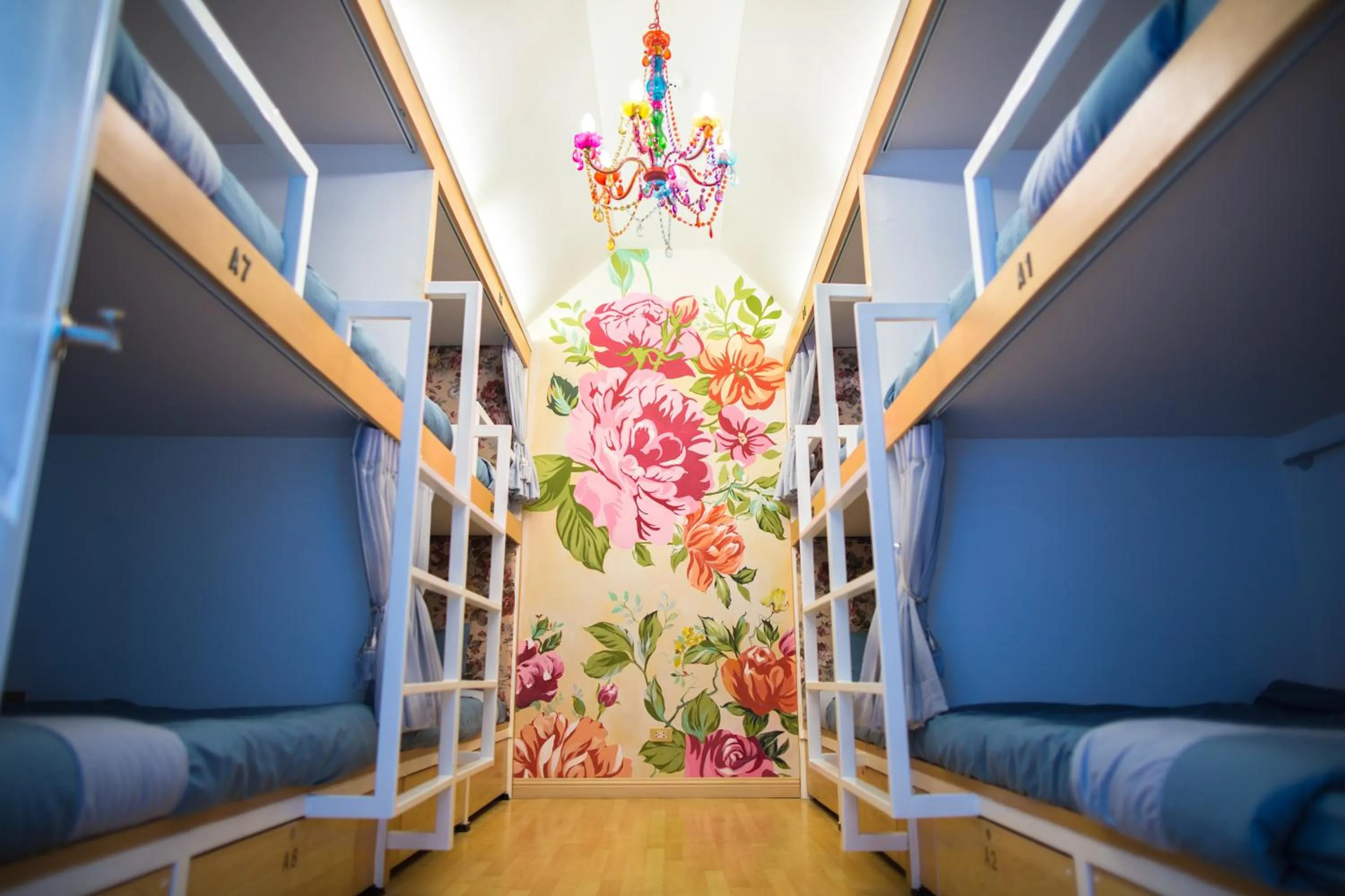 Photo of the whole room, Bed in Chiangmai Midpoint Activity Hostel