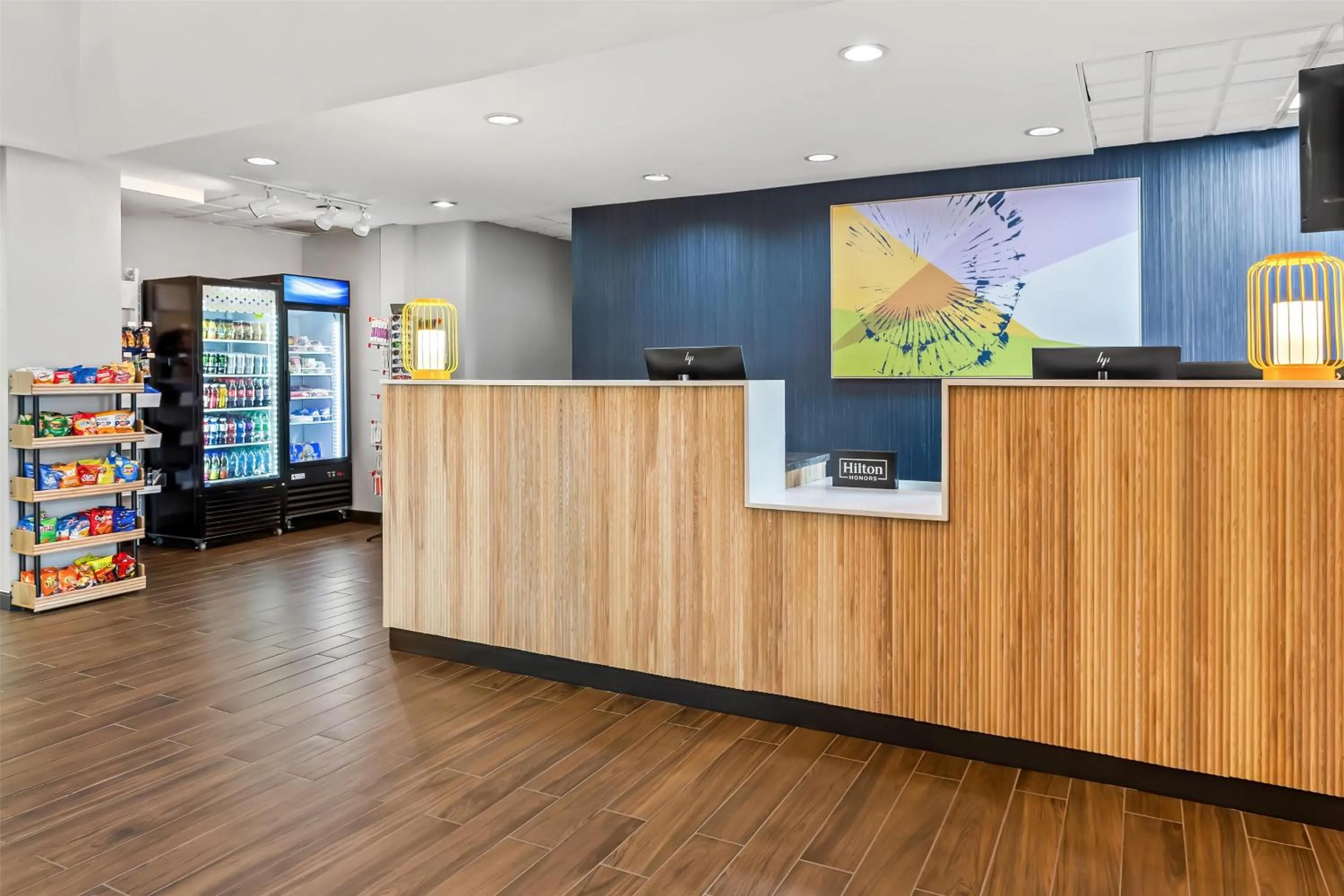 Lobby or reception in Spark By Hilton Oak Forest I-57