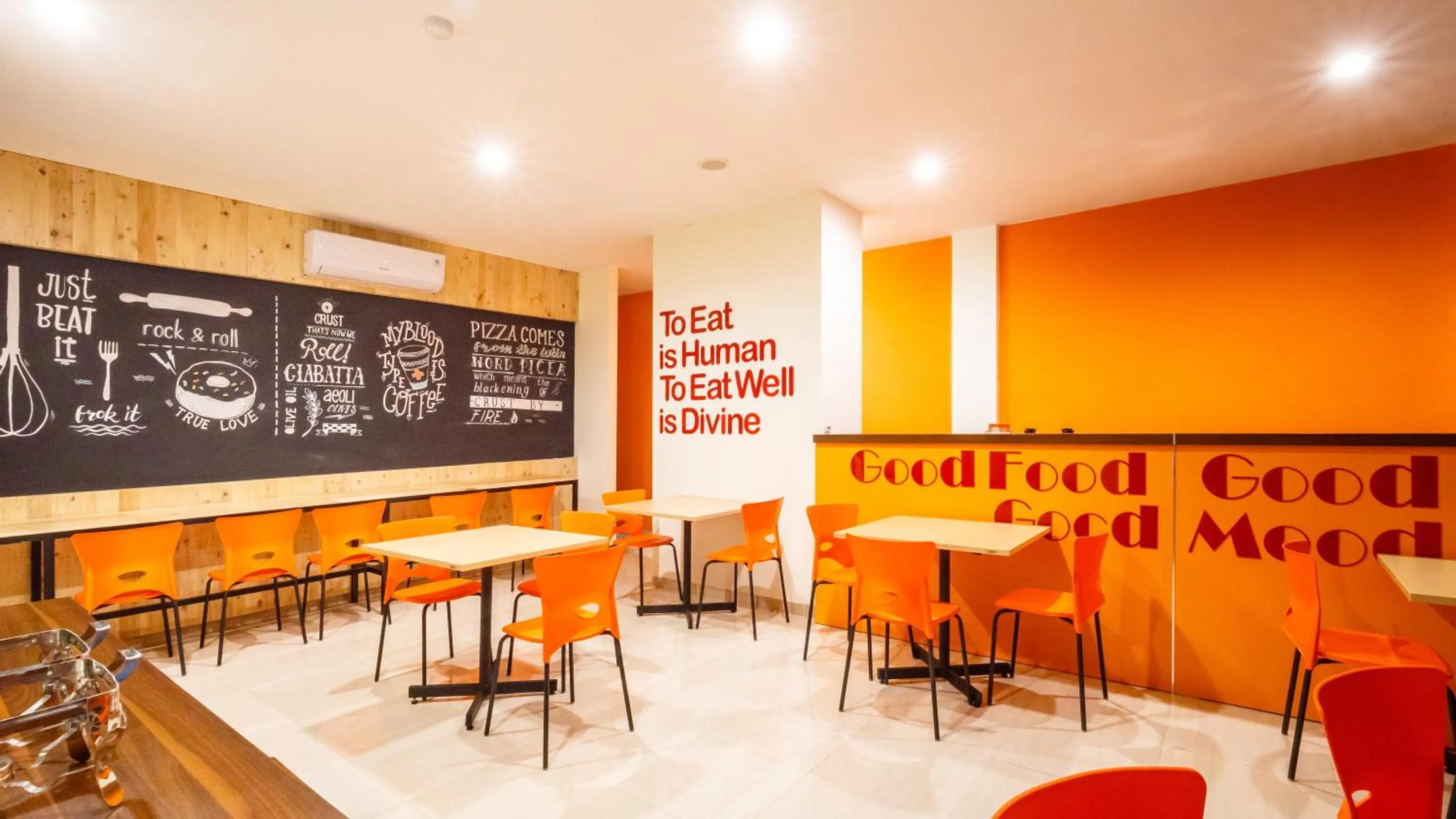 Restaurant/places to eat in Front One Inn Muntilan