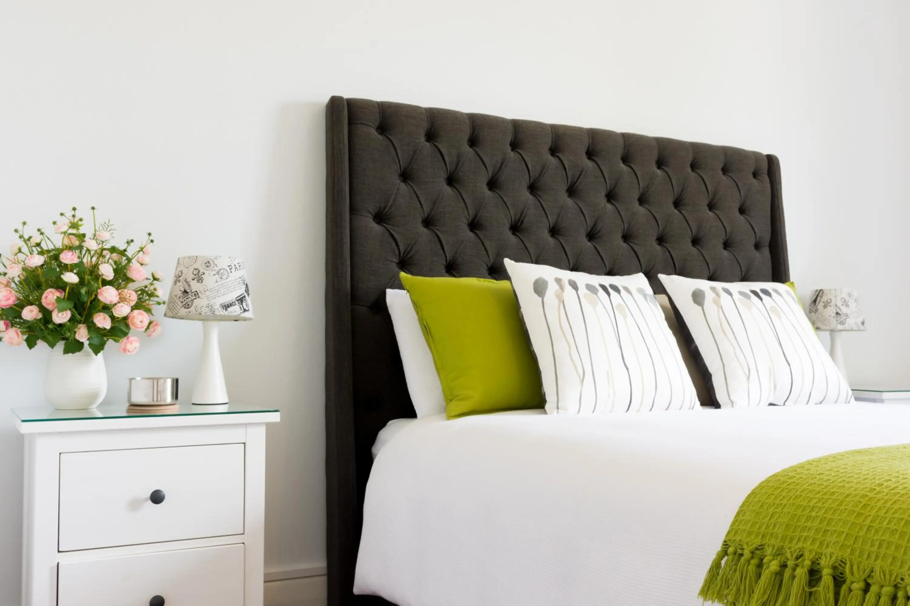 Bed in Agnes Cottage Bed & Breakfast