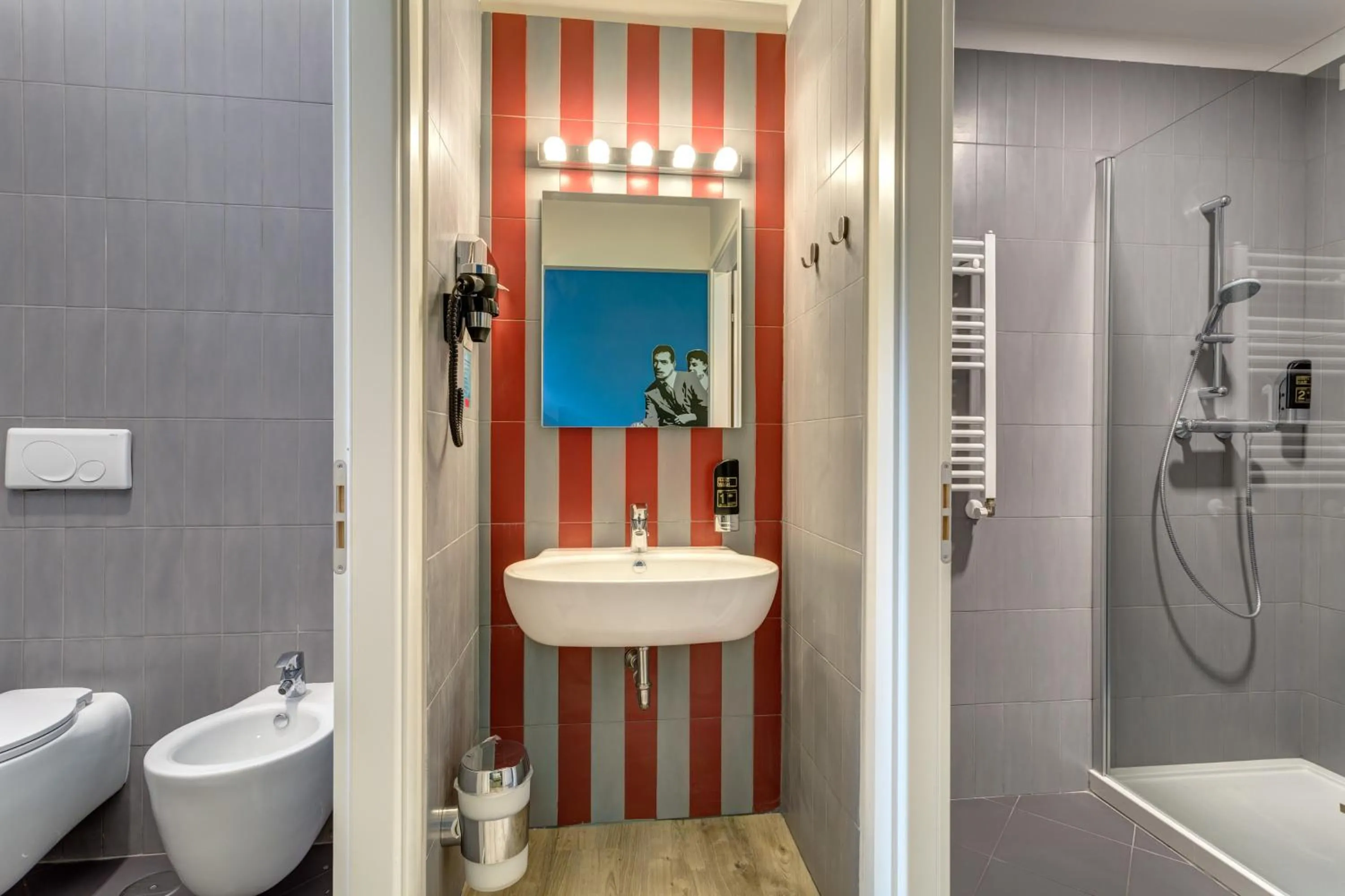 Bathroom in MEININGER Roma Termini