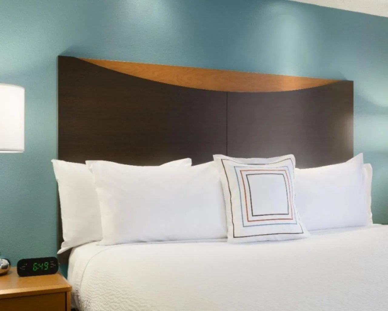 Bed in Fairfield Inn & Suites Oshkosh
