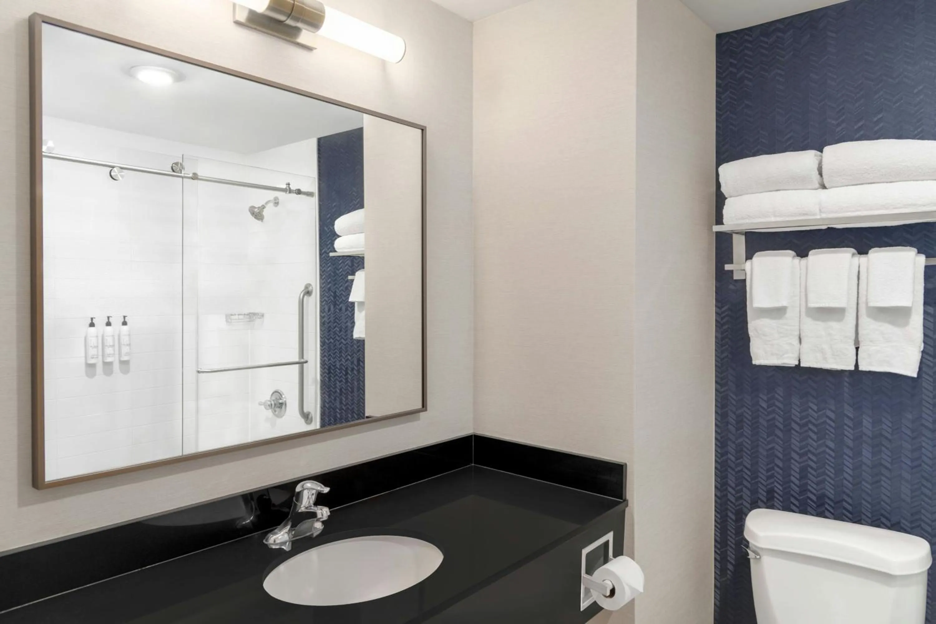 Bathroom in Fairfield Inn Owensboro